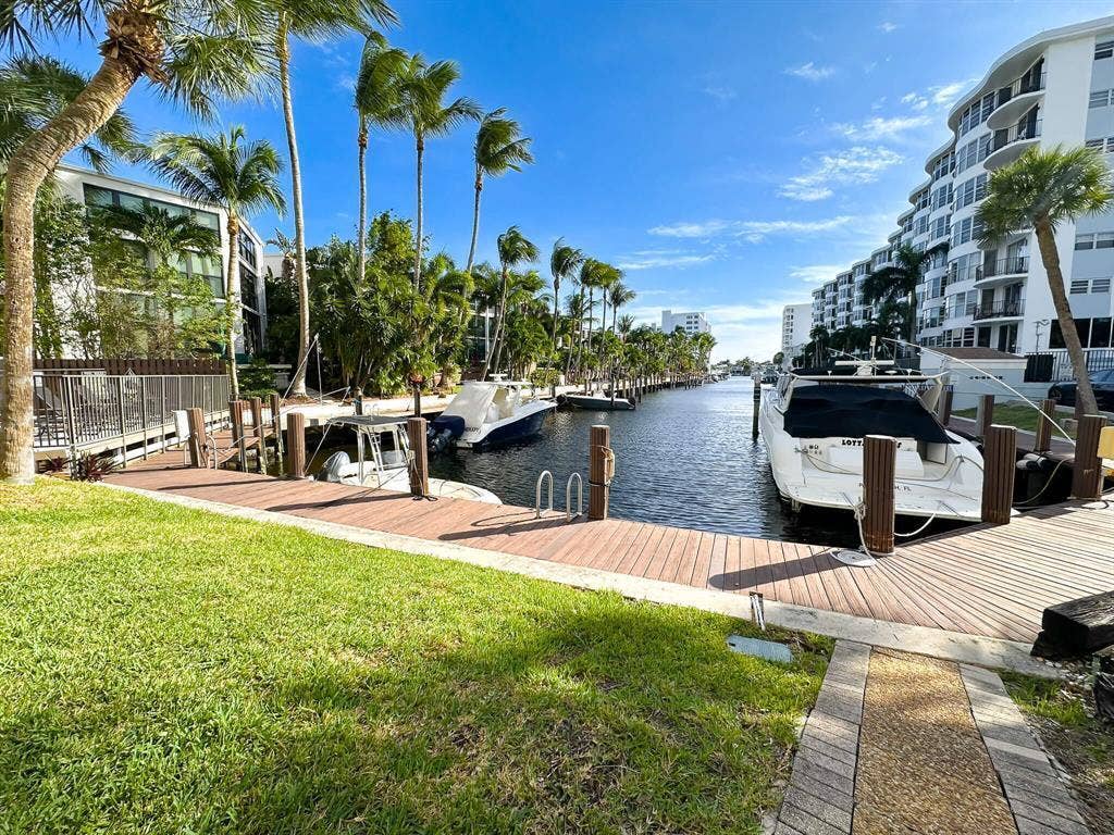 4800 BAYVIEW Drive, #306, Fort Lauderdale, FL 33308 GetMedia (7)