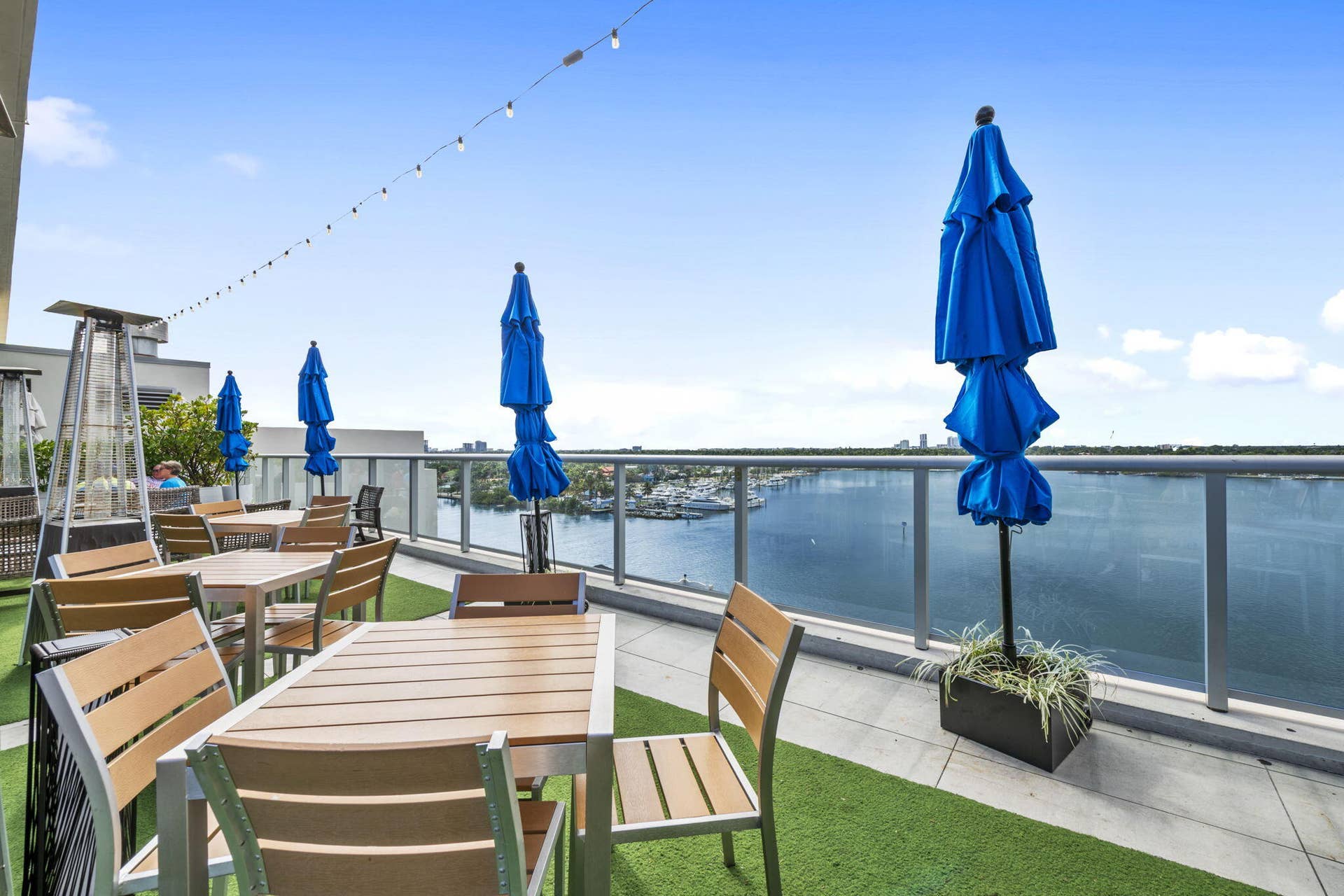 777 N Ocean Drive, Hollywood, FL 33019 Rooftop