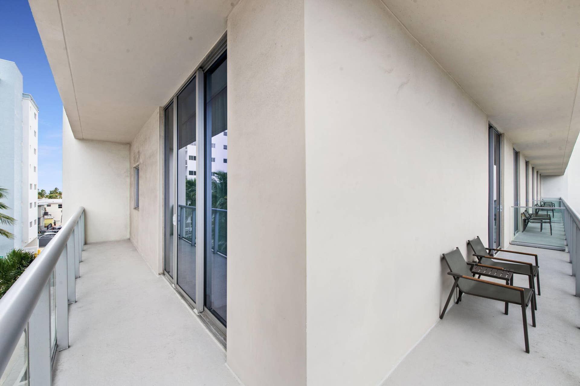 777 N Ocean Drive, Hollywood, FL 33019 Wraparound Balcony