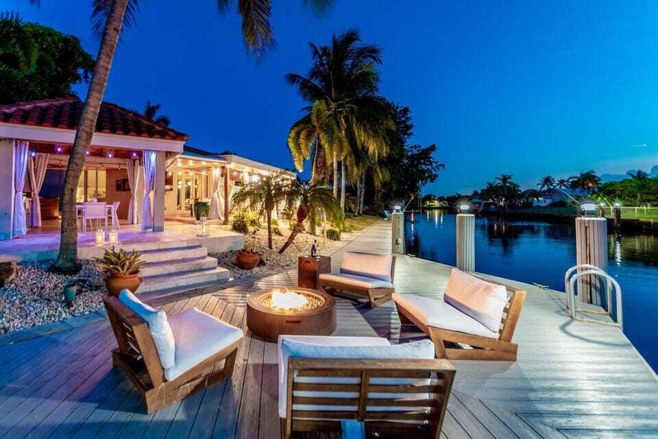 6541 NE 20TH Avenue, Fort Lauderdale, FL 33308 Waterfront Dock & Outdoor Living