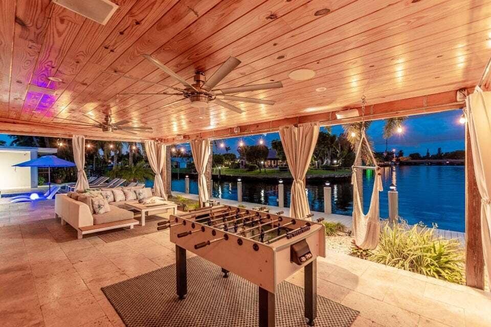 6541 NE 20TH Avenue, Fort Lauderdale, FL 33308 .