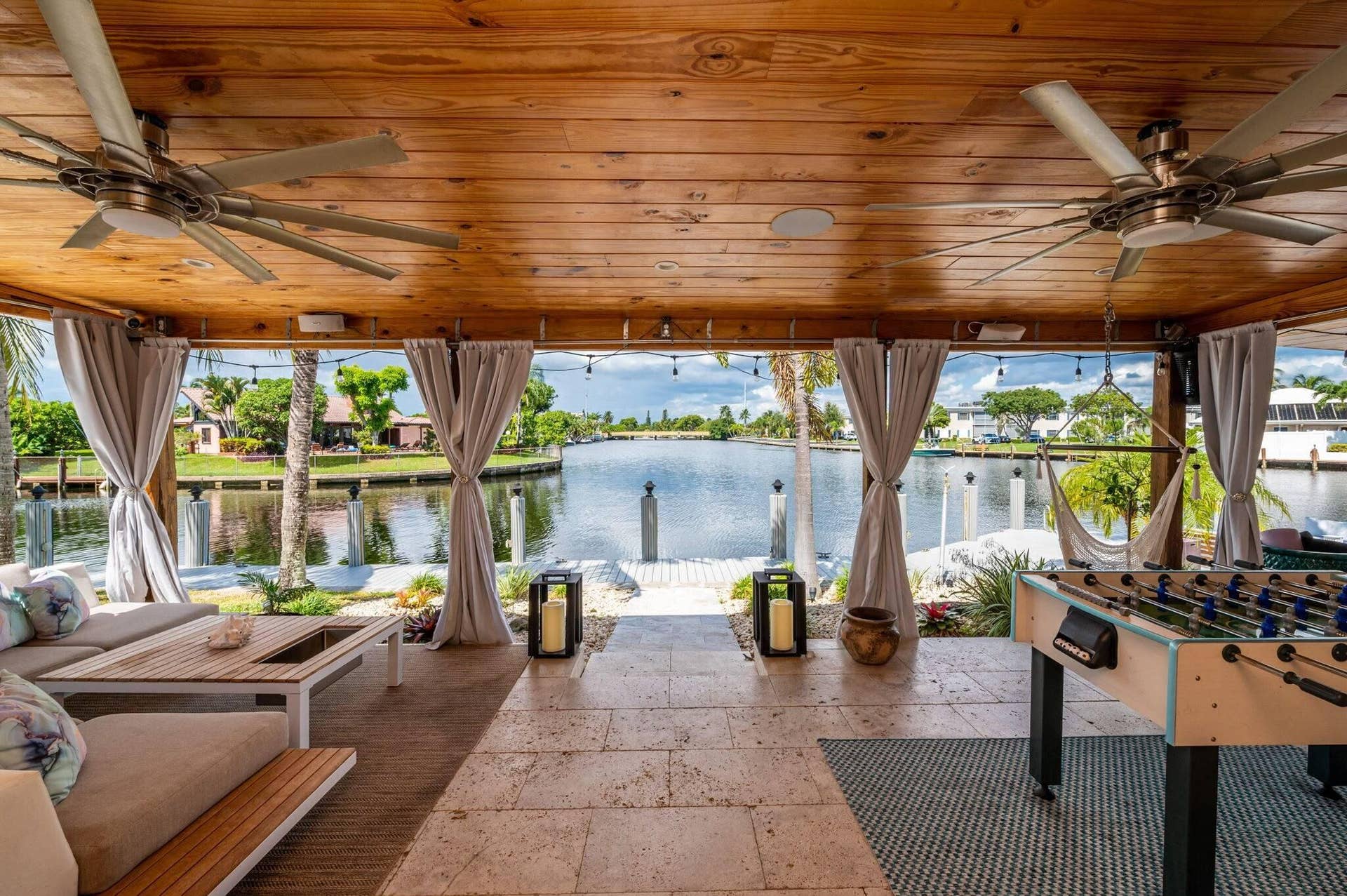 6541 NE 20TH Avenue, Fort Lauderdale, FL 33308 .