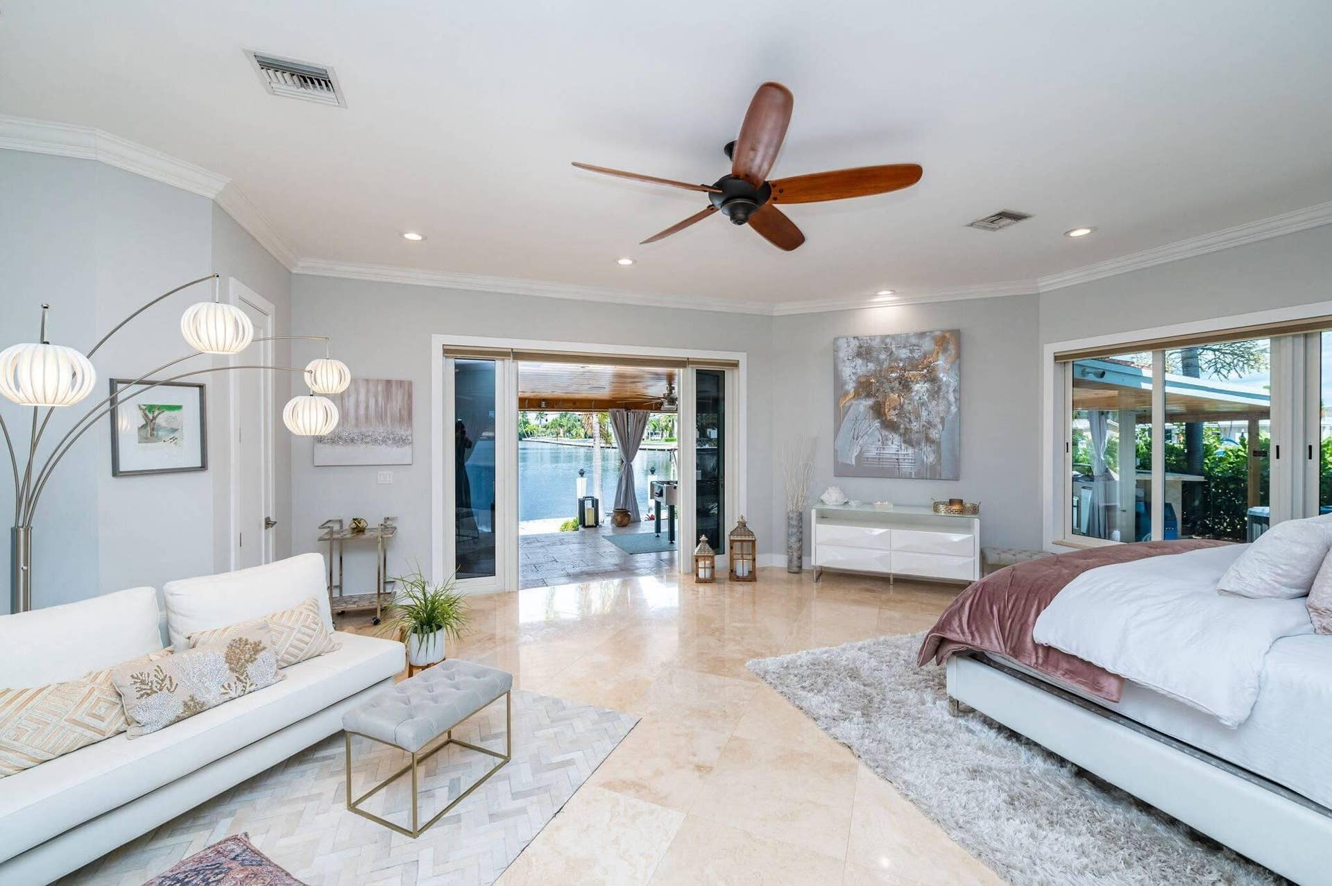 6541 NE 20TH Avenue, Fort Lauderdale, FL 33308 .
