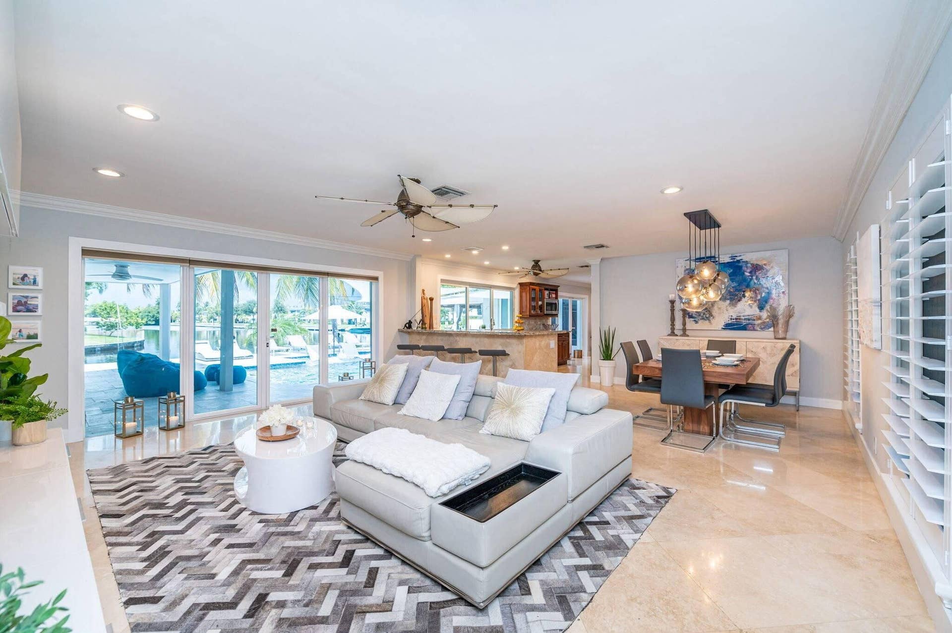6541 NE 20TH Avenue, Fort Lauderdale, FL 33308 .