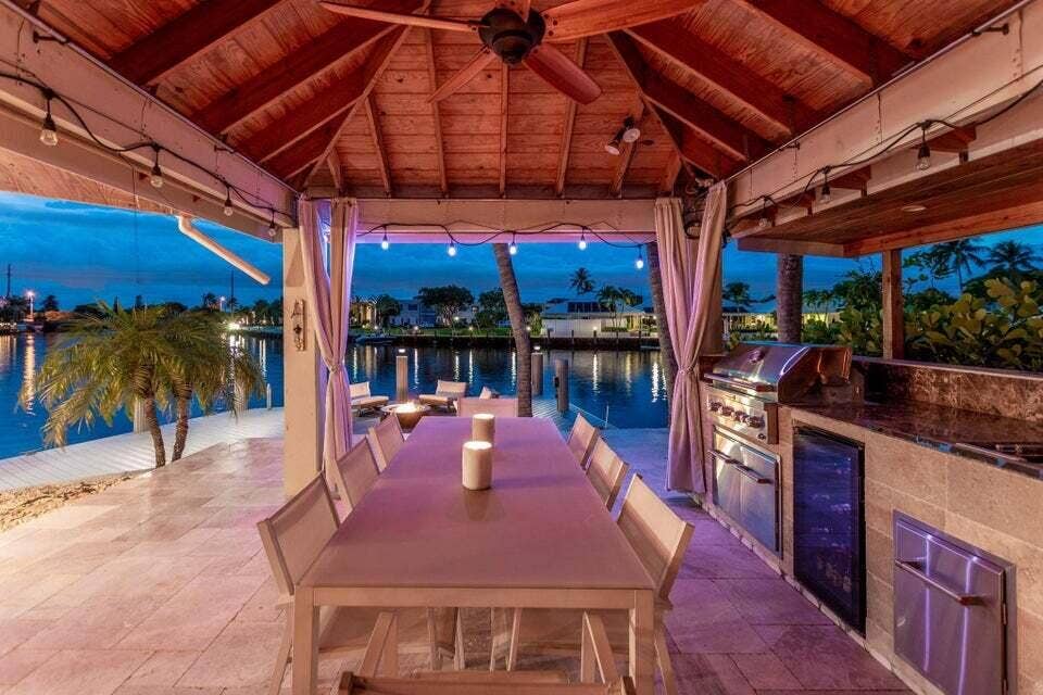 6541 NE 20TH Avenue, Fort Lauderdale, FL 33308 .