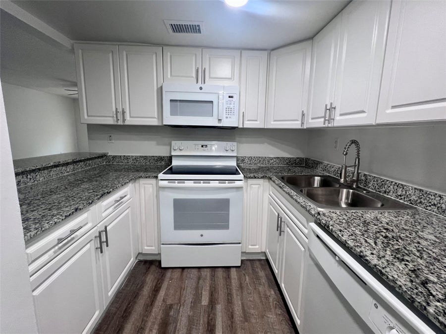 Property photo for 17350 NW 68th Avenue, #400-215, Hialeah, FL