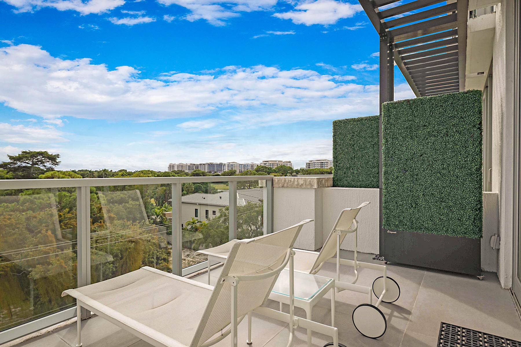 TERRACE IN FRONT OF PRIMARY BEDROOM