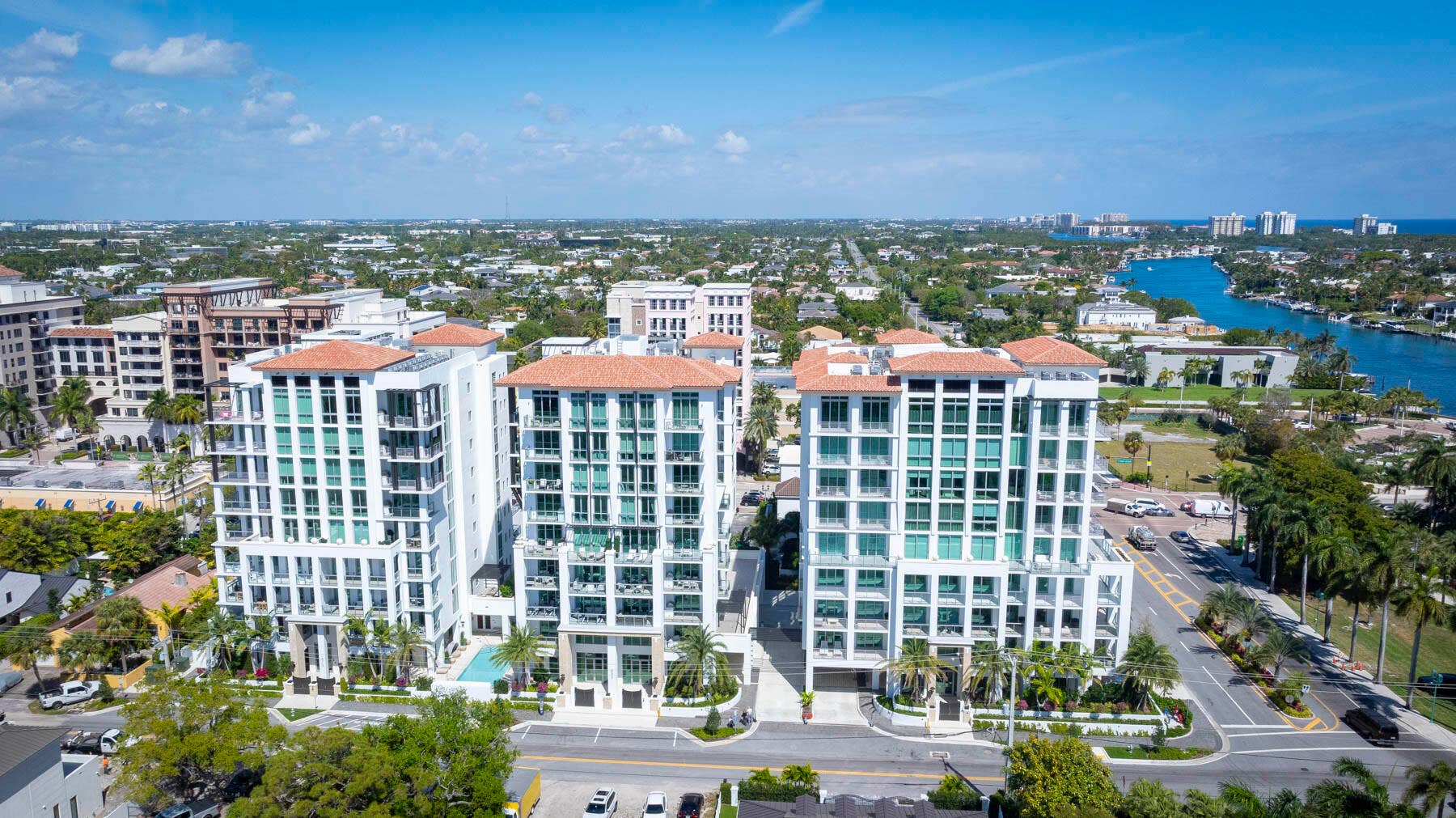 LUXURY BOUTIQUE COMPLEX