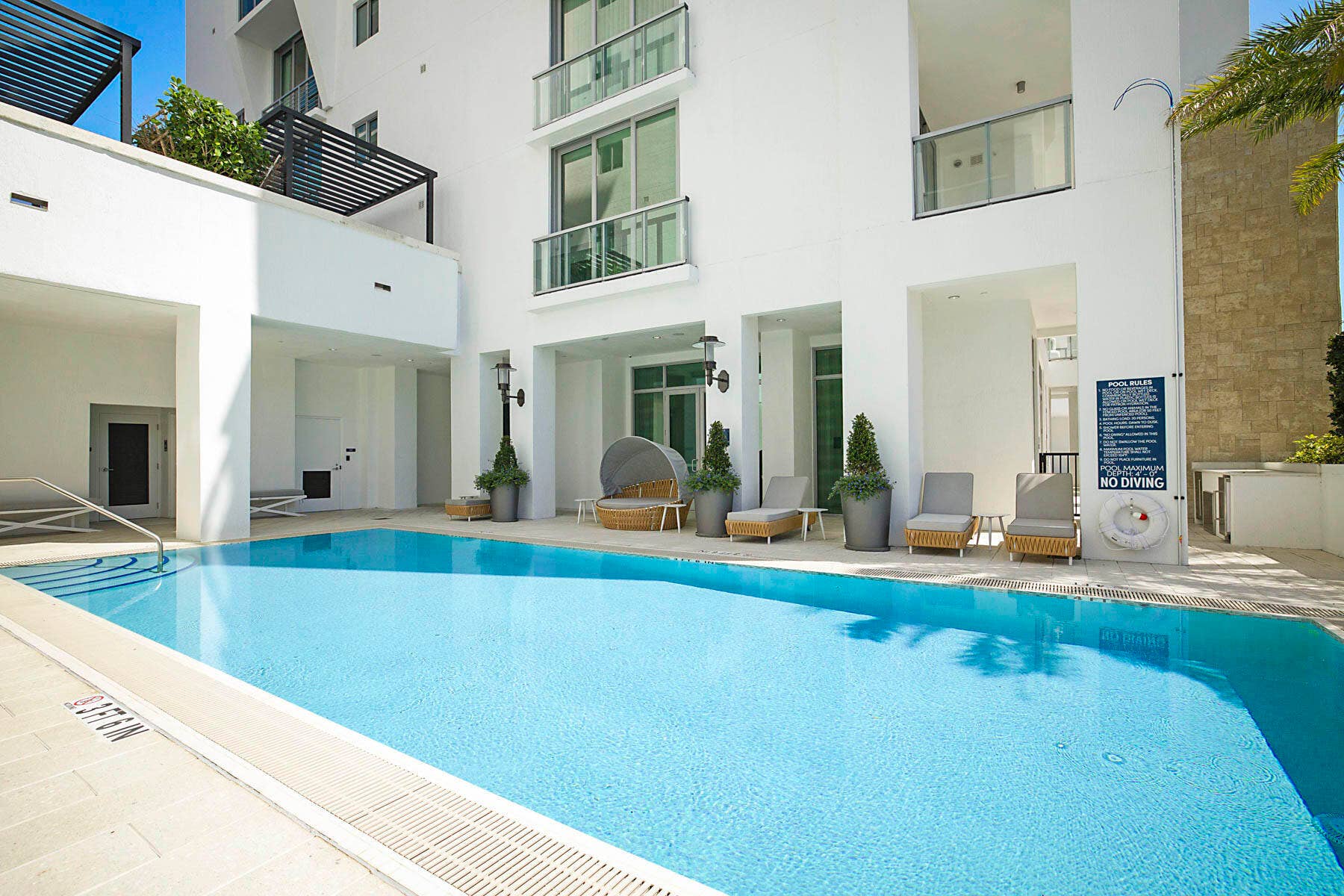 POOL DECK
