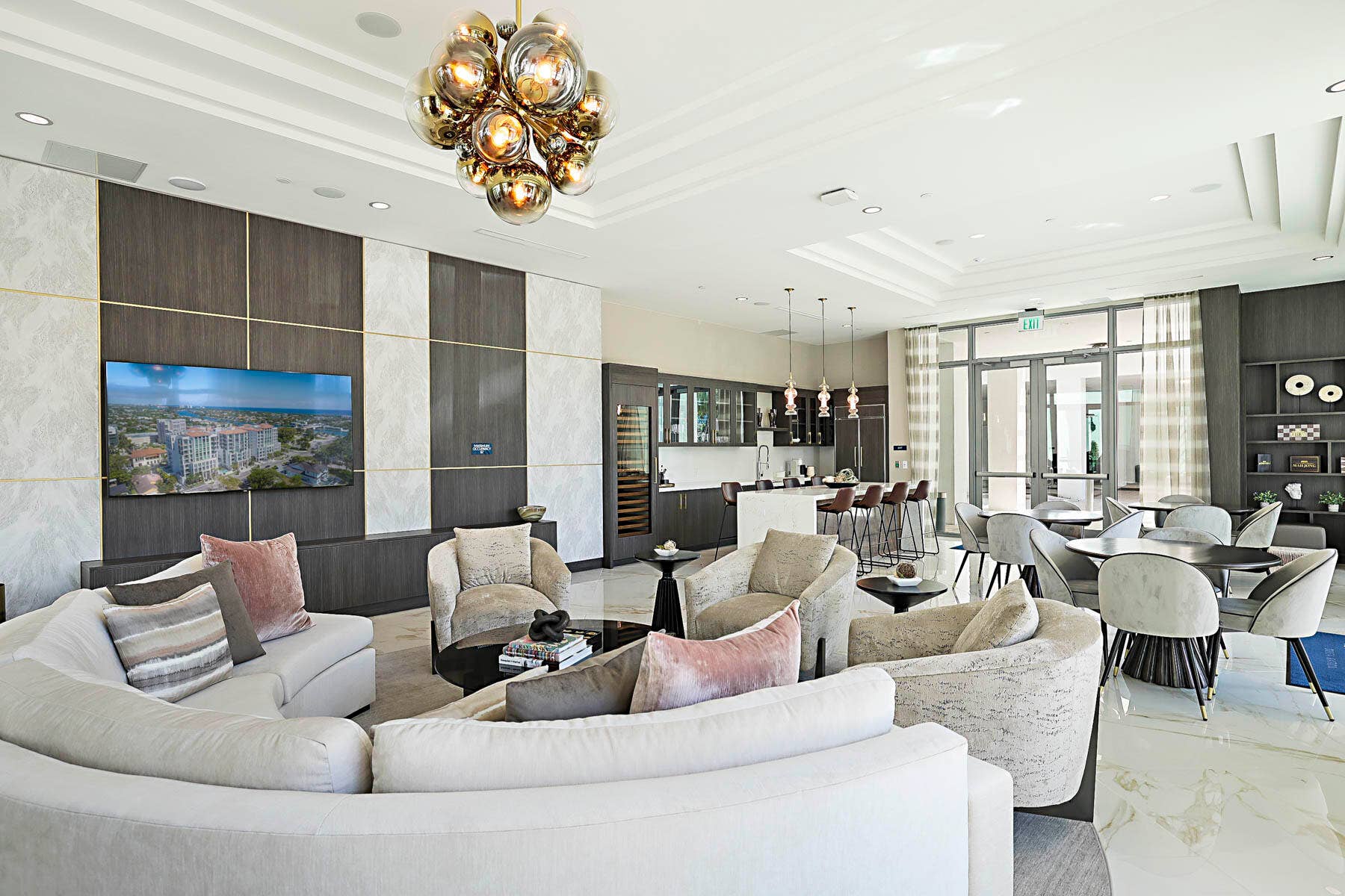 CLUB ROOM
