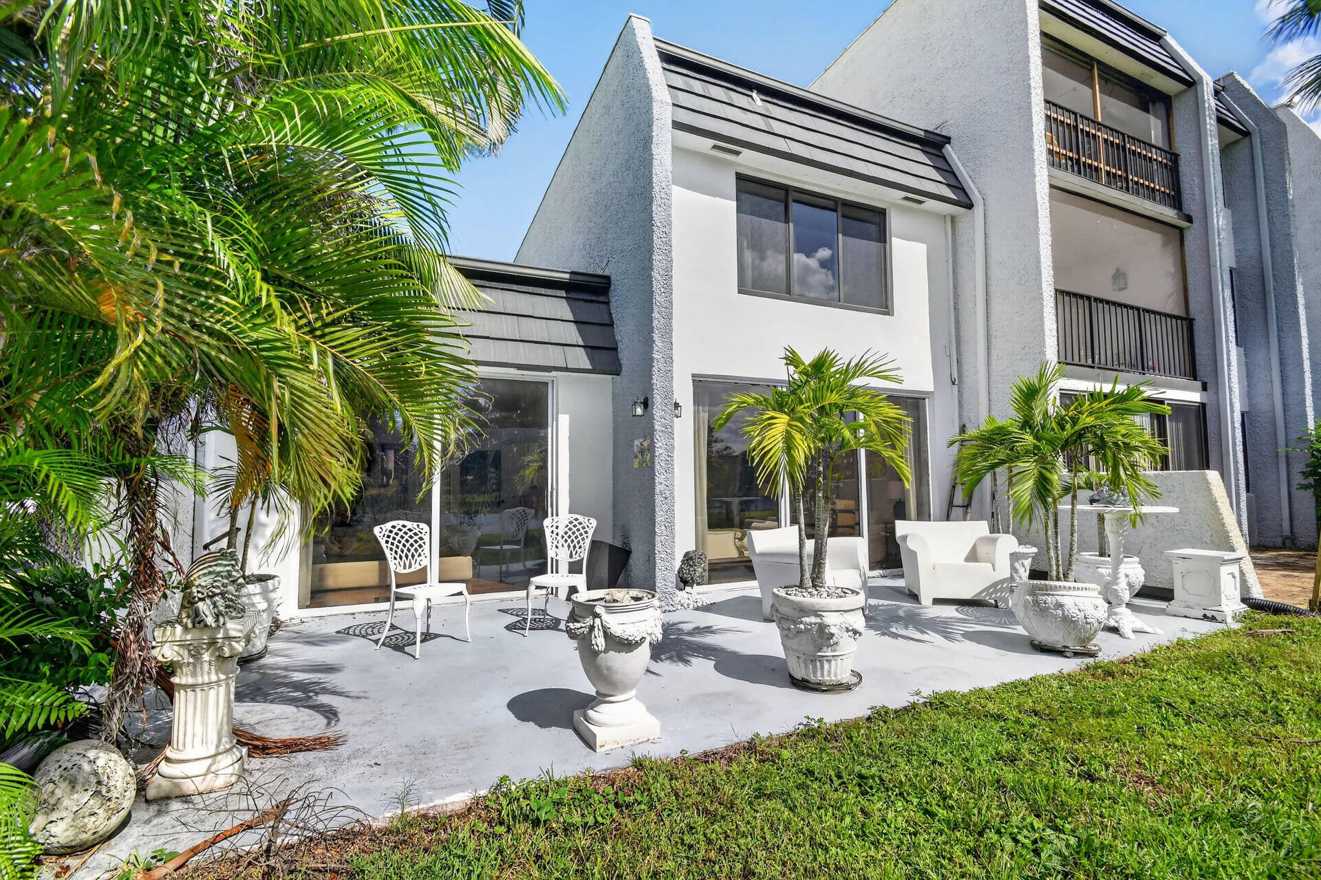 4280 DESTE Court, Lake Worth, FL 33467 Outside Patio