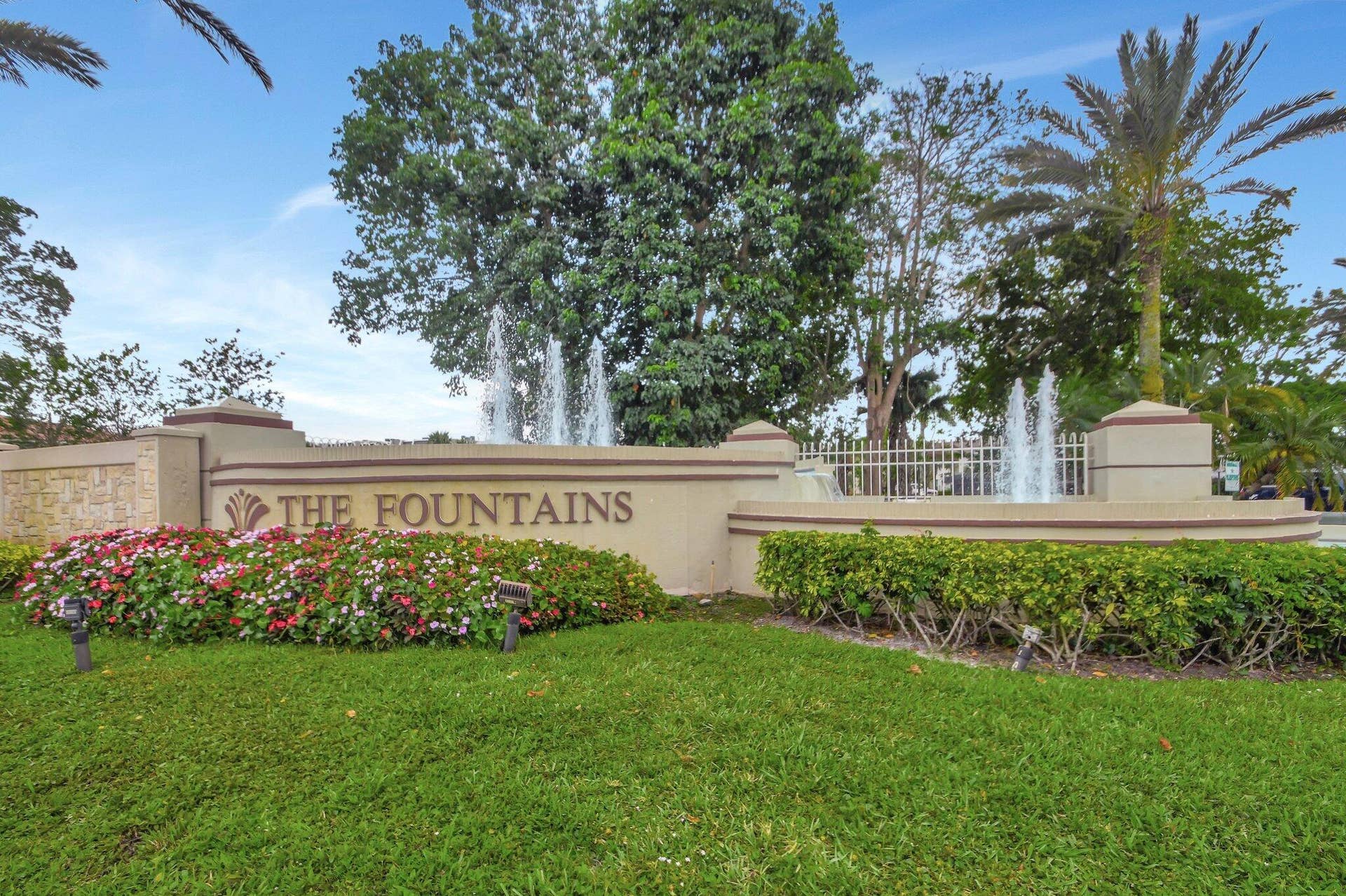 4280 DESTE Court, Lake Worth, FL 33467 Fountains CC