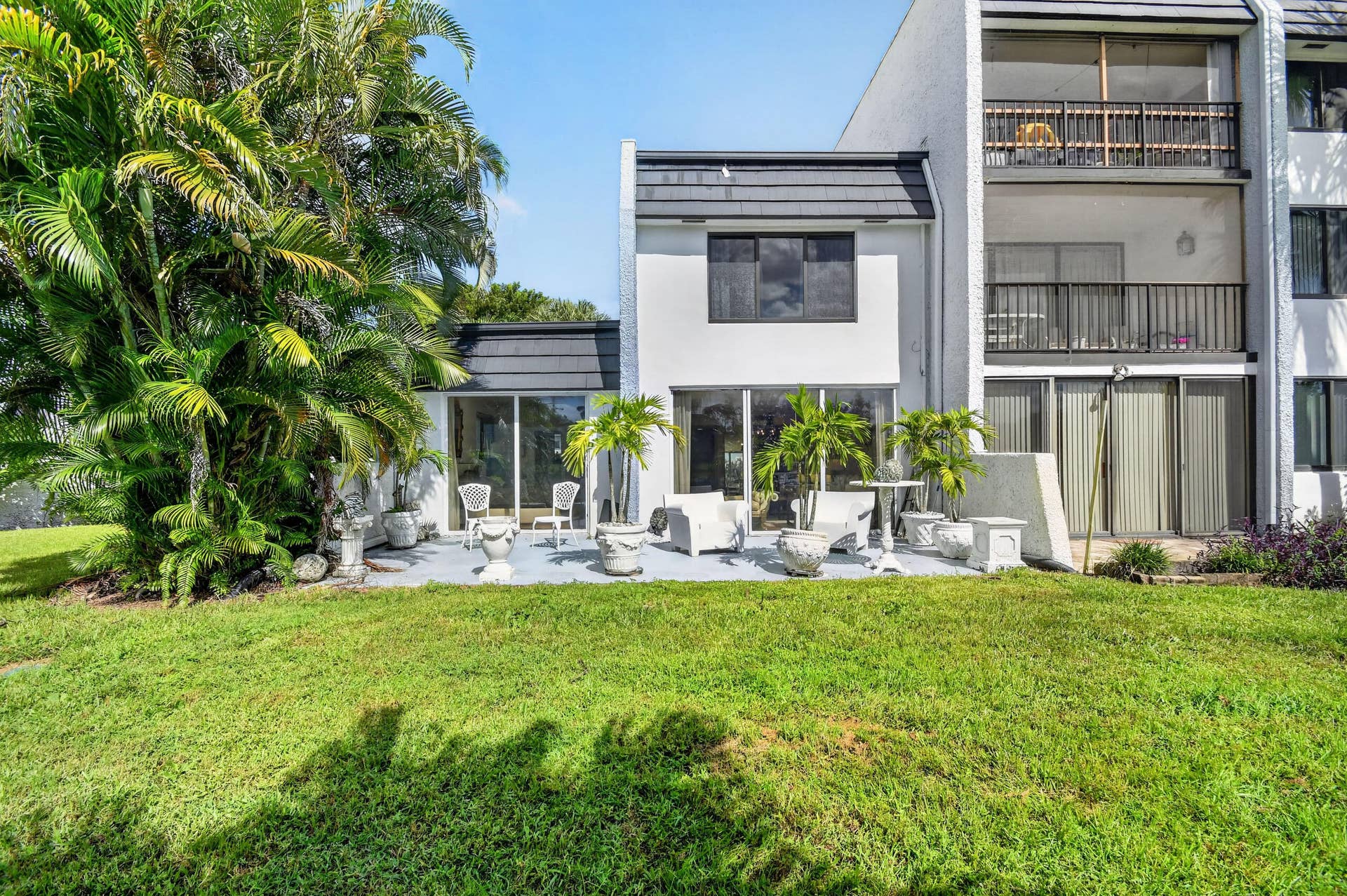 4280 DESTE Court, Lake Worth, FL 33467 Looking back view