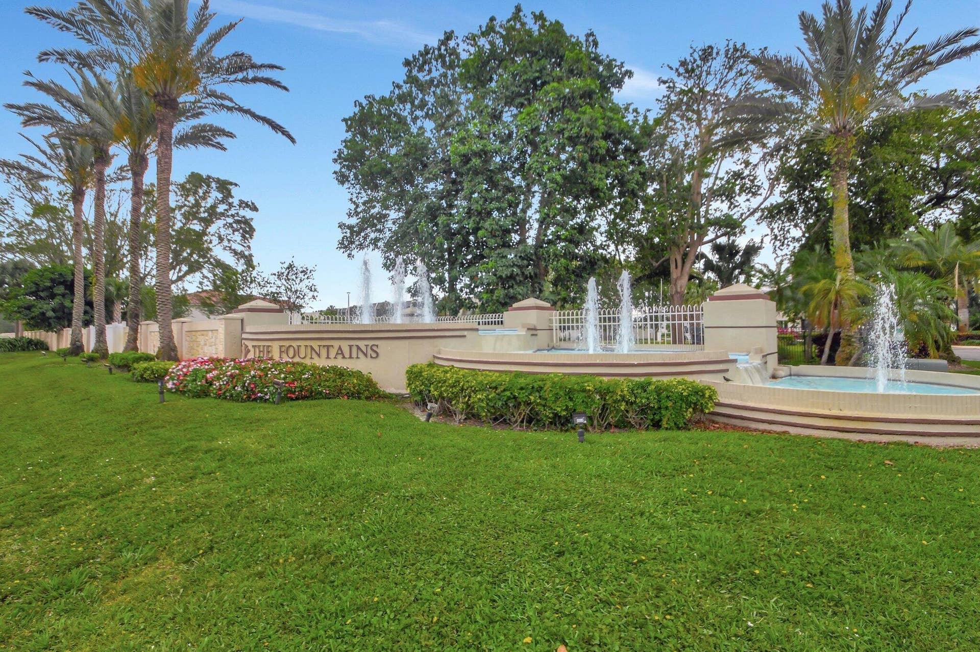 4280 DESTE Court, Lake Worth, FL 33467 Fountains CC gated entrance