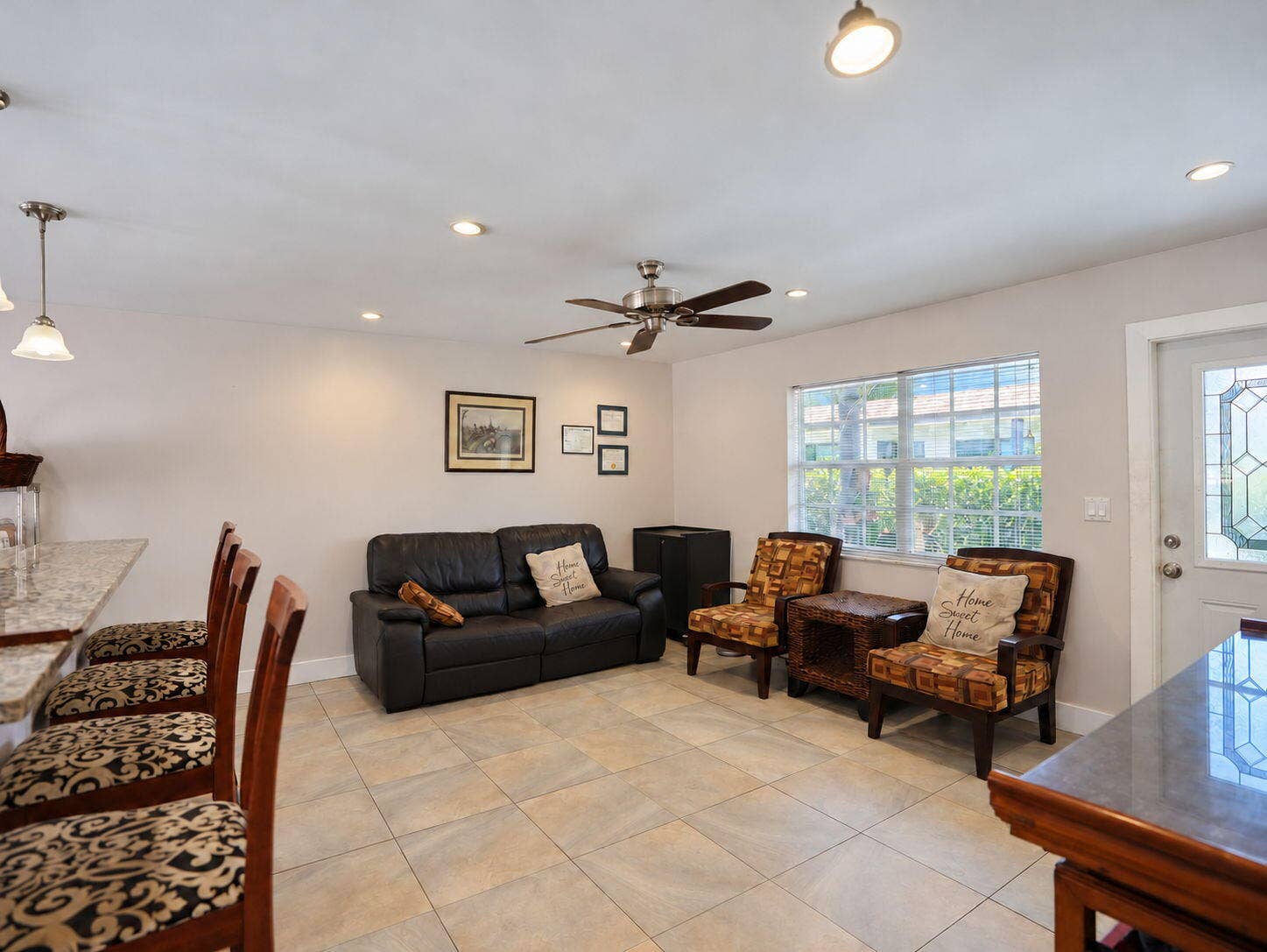 904 NE 10TH Avenue, Pompano Beach, FL 33060 22-web-or-mls-Daniel_904_NE_10th_Ave_20