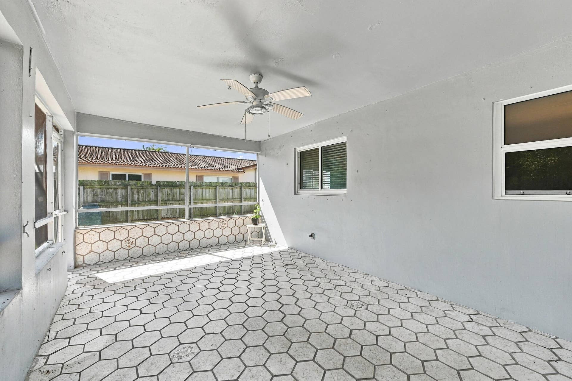 34_sun room