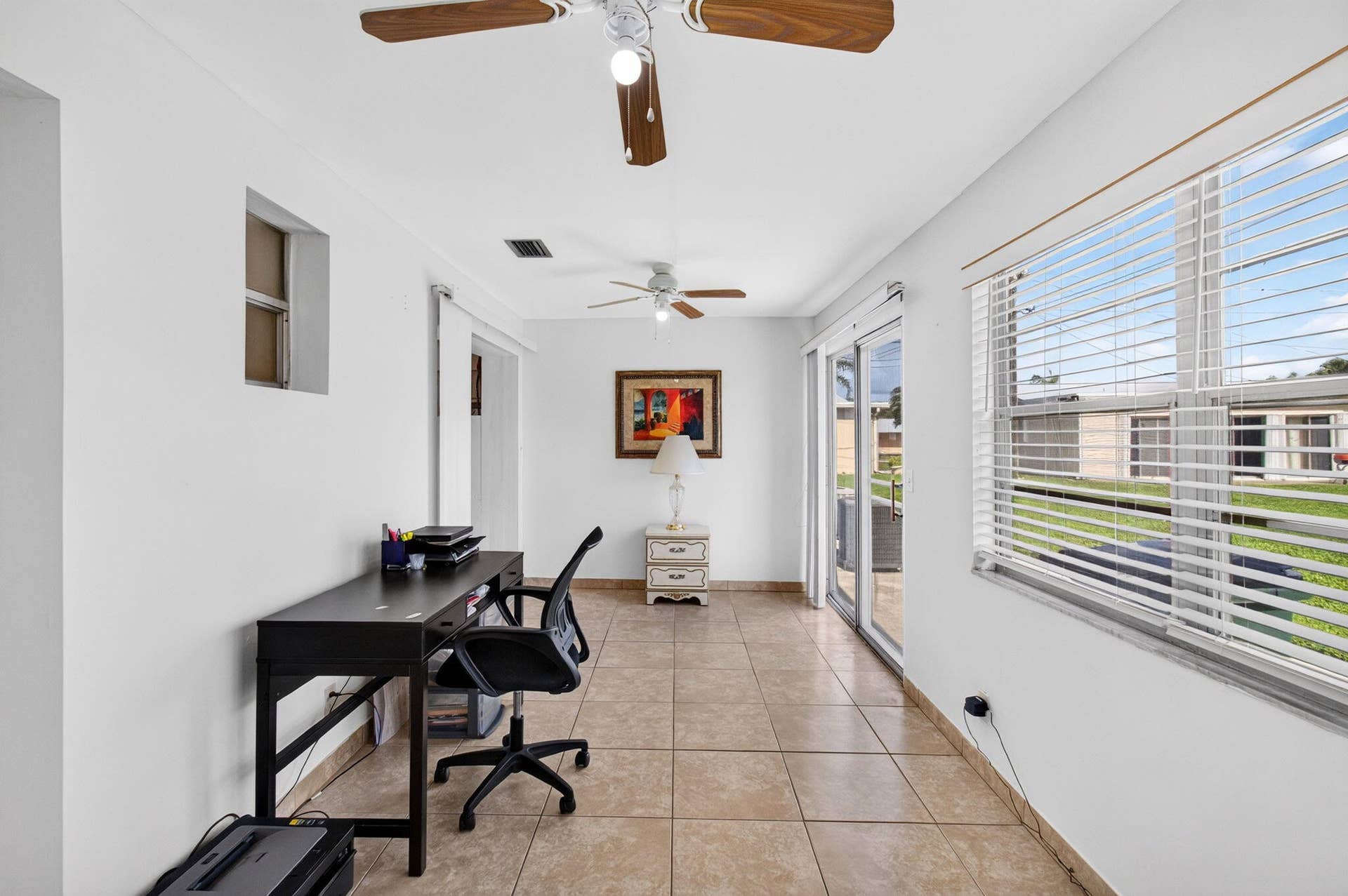 2703 Peer Lane, Delray Beach, FL 33445 Enclosed patio - enlarged sqft compared to what is shown.