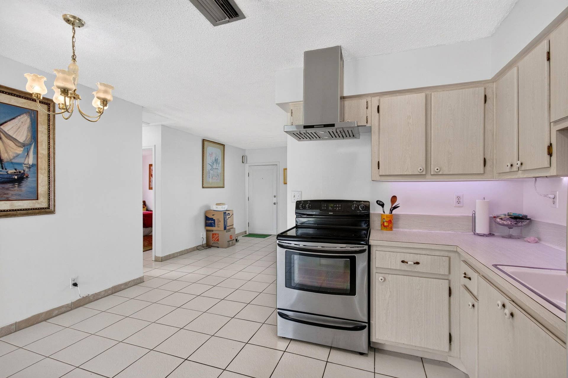 2703 Peer Lane, Delray Beach, FL 33445 1000172096