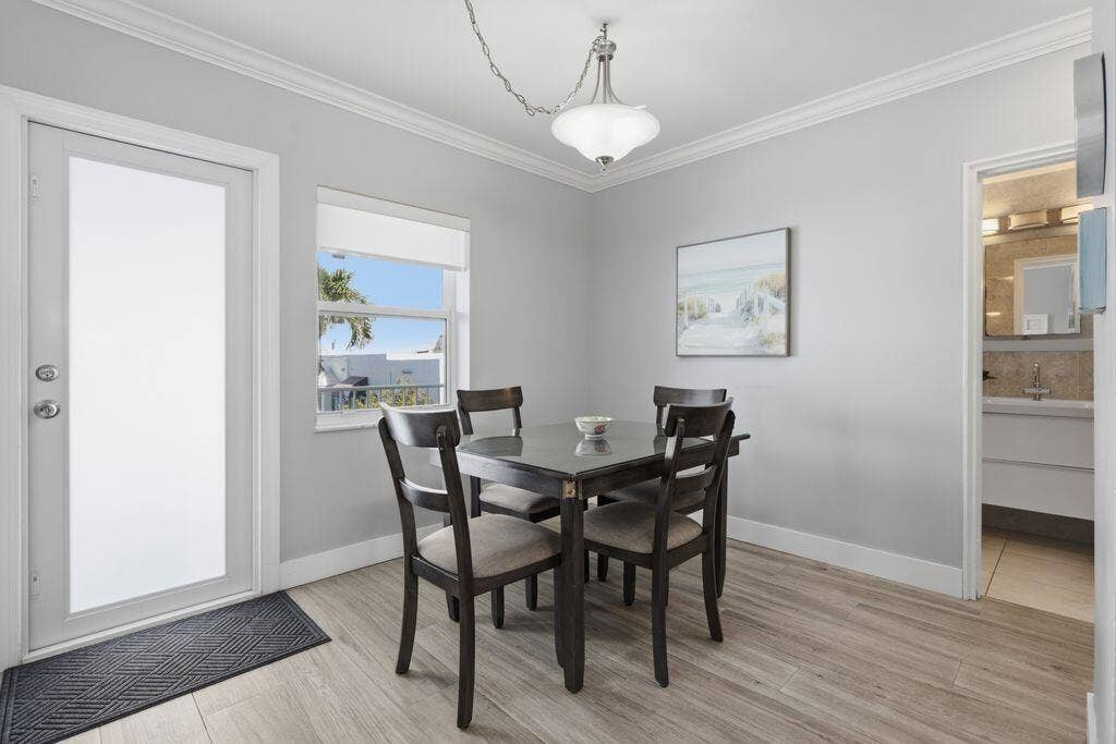 315 VAN BUREN Street, #205B, Hollywood, FL 33019 SEPARATE DINING AREA