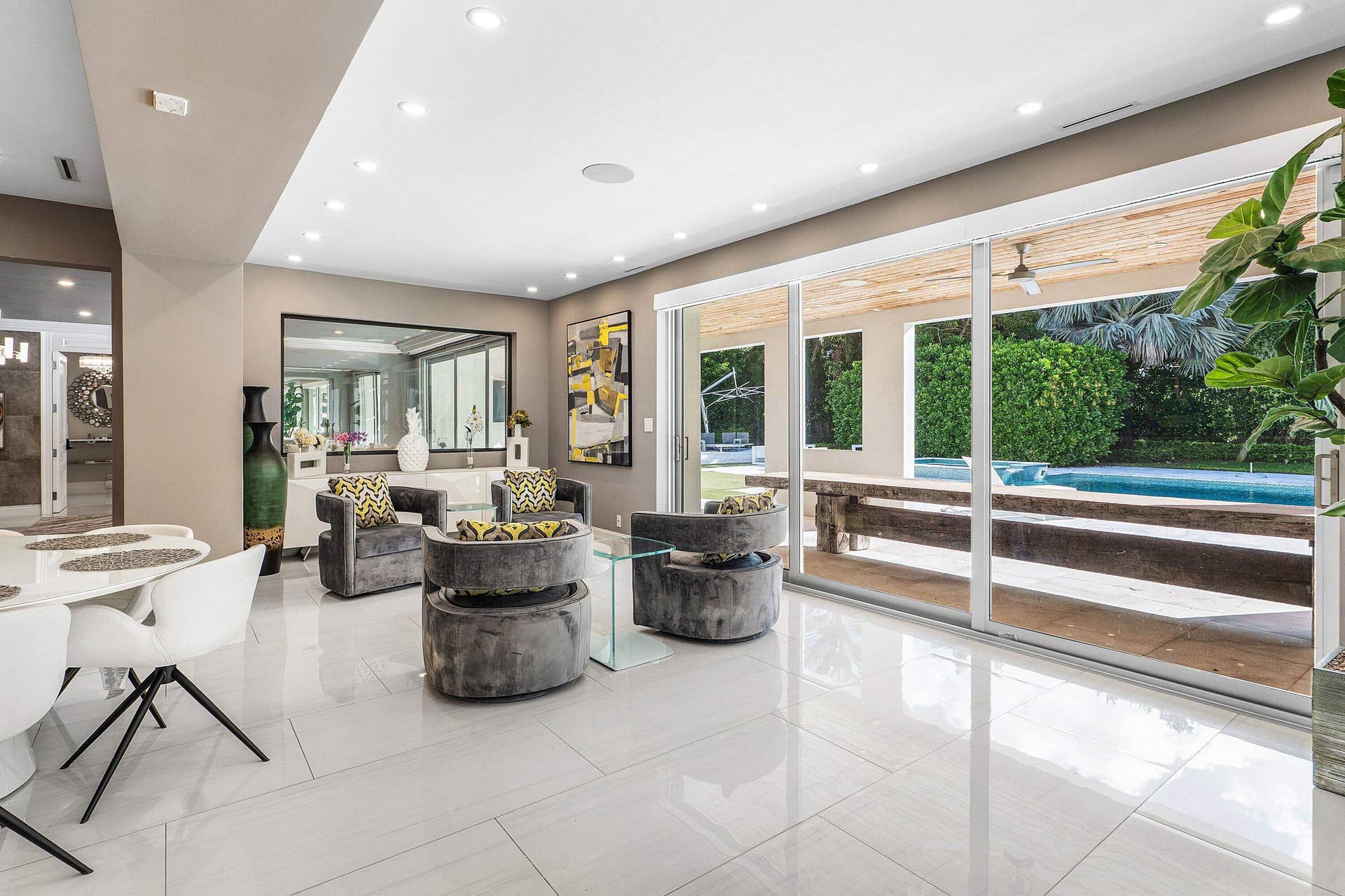 Lounge Area