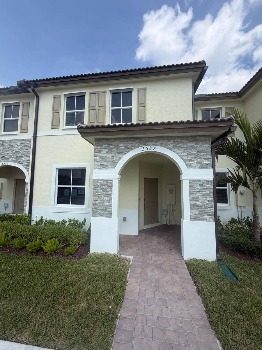 Property photo for 2587 SE 26TH Court, Homestead, FL