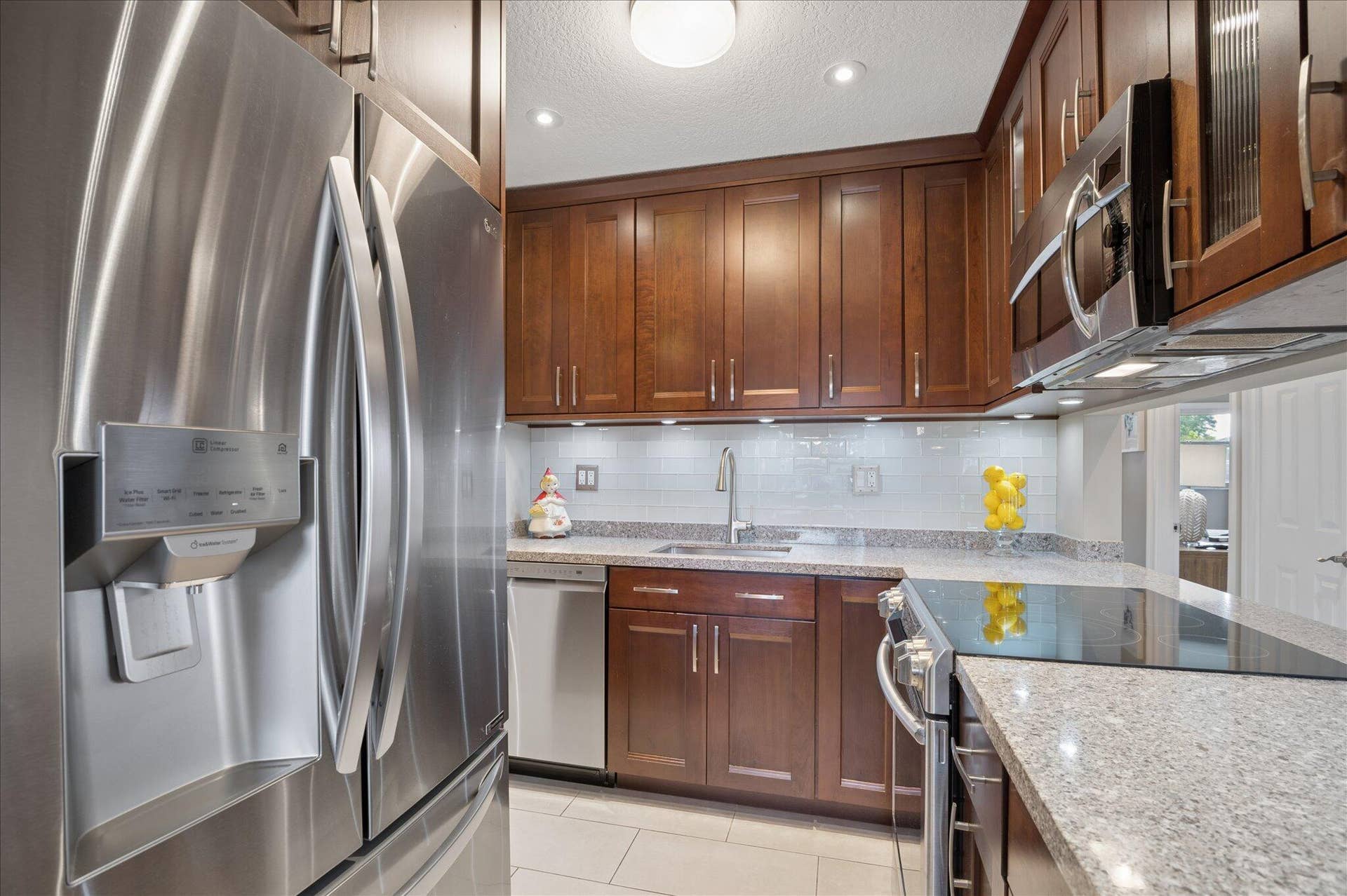 108 NE 22ND Street, Wilton Manors, FL 33305 07--108 NE 22nd St-9