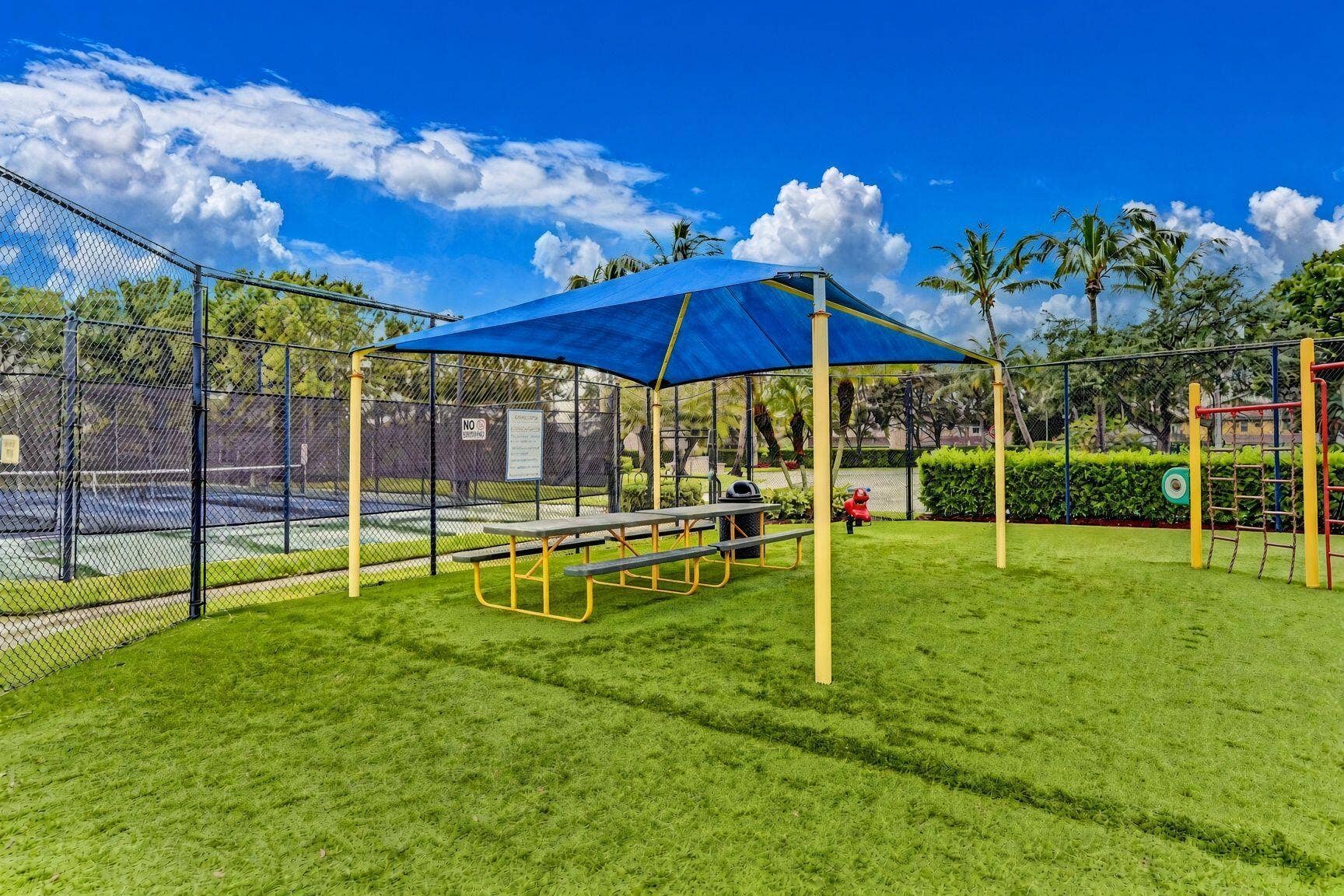 6143 Whalton Street, West Palm Beach, FL 33411 71-web-or-mls-bwj9f