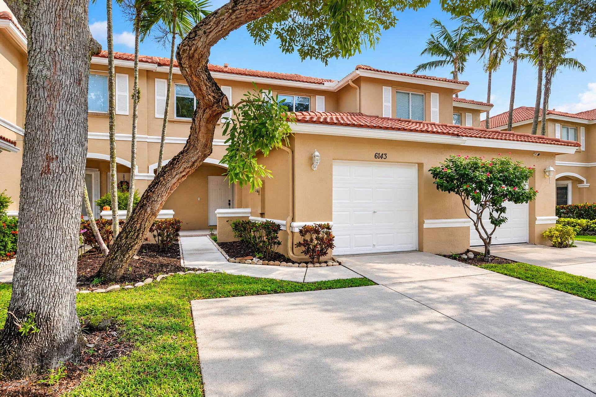 6143 Whalton Street, West Palm Beach, FL 33411 New roof installed 7/2023