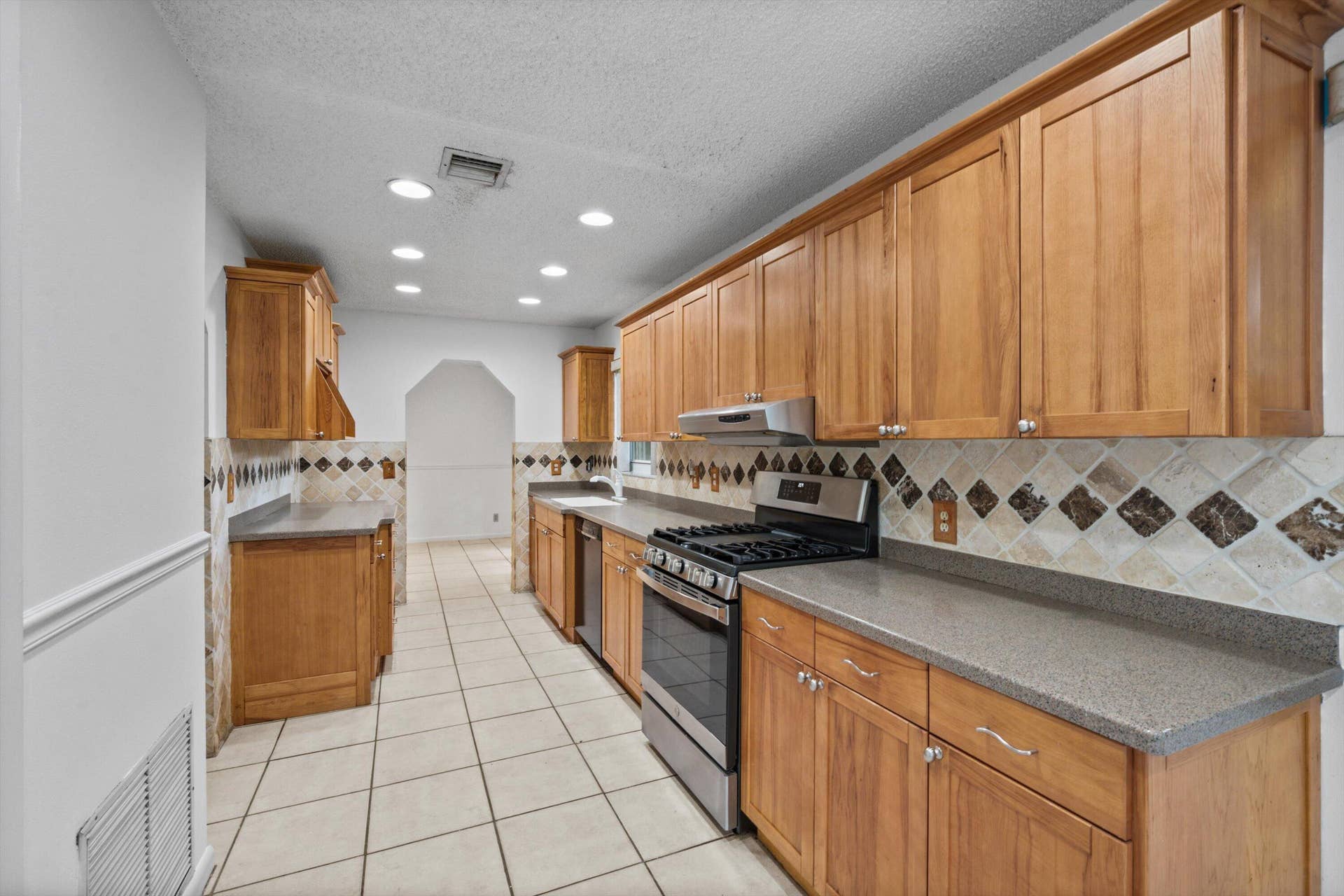 4692 122ND Drive N, The Acreage, FL 33411 25-DSC_0574