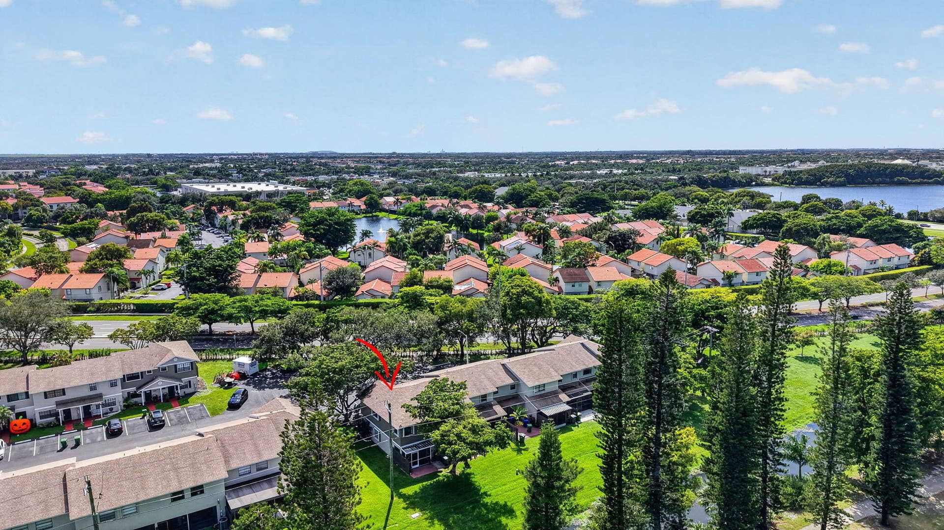 10779 NW 11TH Street, #10779, Pembroke Pines, FL 33026 48-web-or-mls-DJI_20261020143347_0096_D