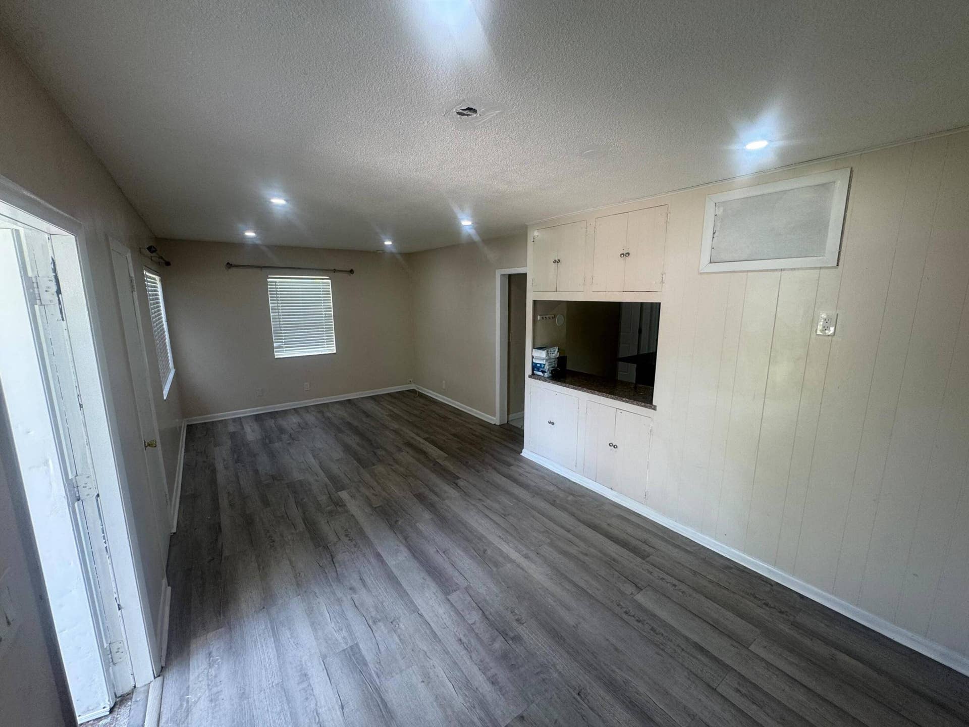 1106 NW 14TH Court, Fort Lauderdale, Fort Lauderdale, FL 33311 WhatsApp Image 2026-10-21 at 15.07.48 (3