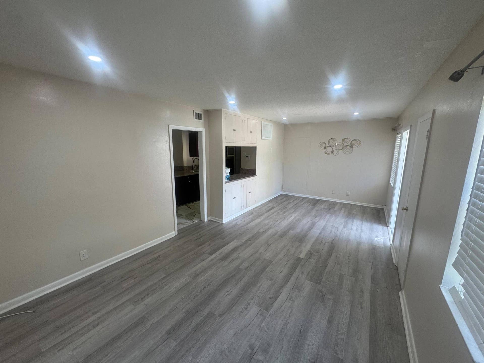 1106 NW 14TH Court, Fort Lauderdale, Fort Lauderdale, FL 33311 WhatsApp Image 2026-10-21 at 15.07.47
