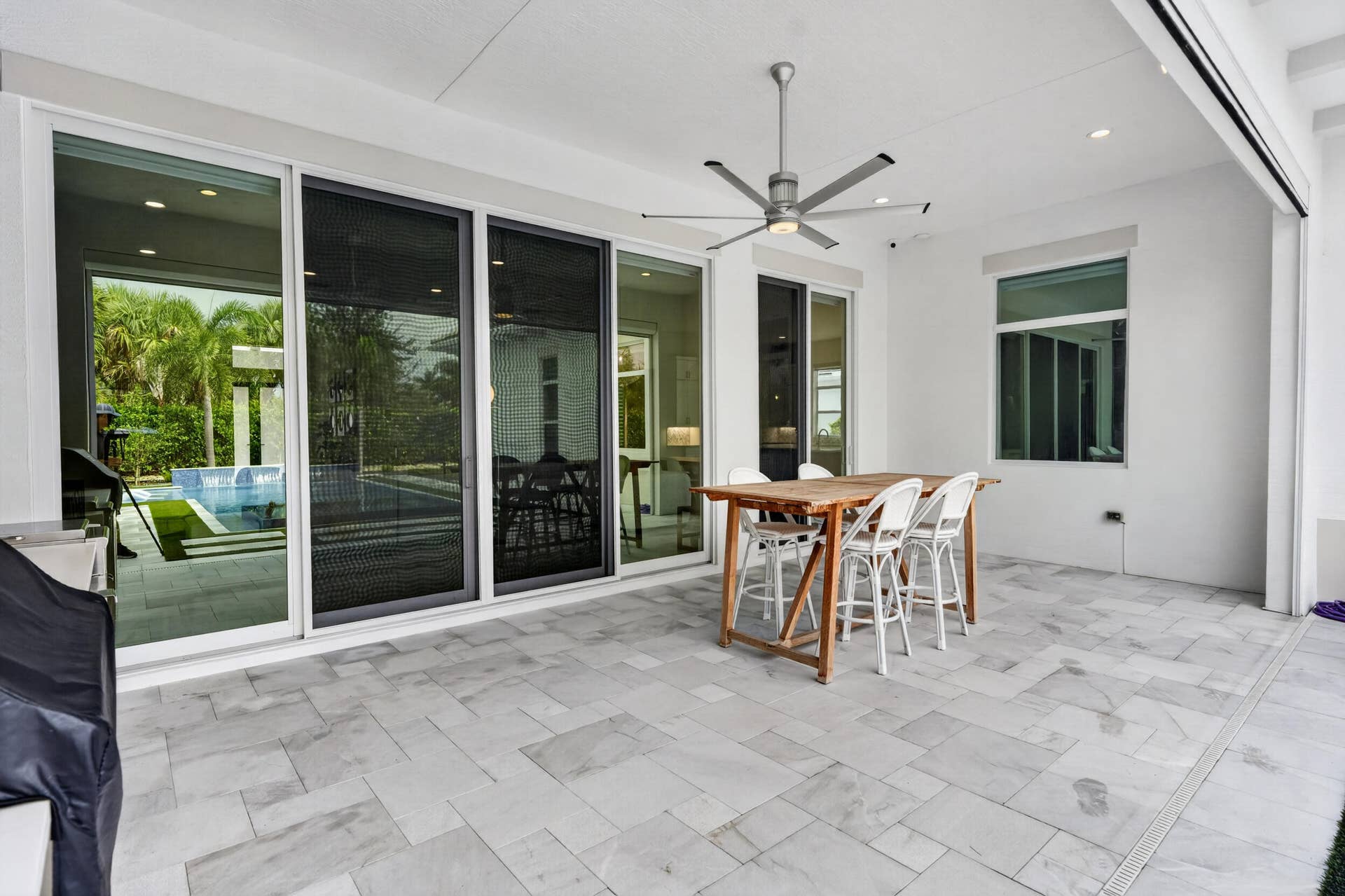 9372 Coral Isles Circle, Palm Beach Gardens, FL 33412 Lanai