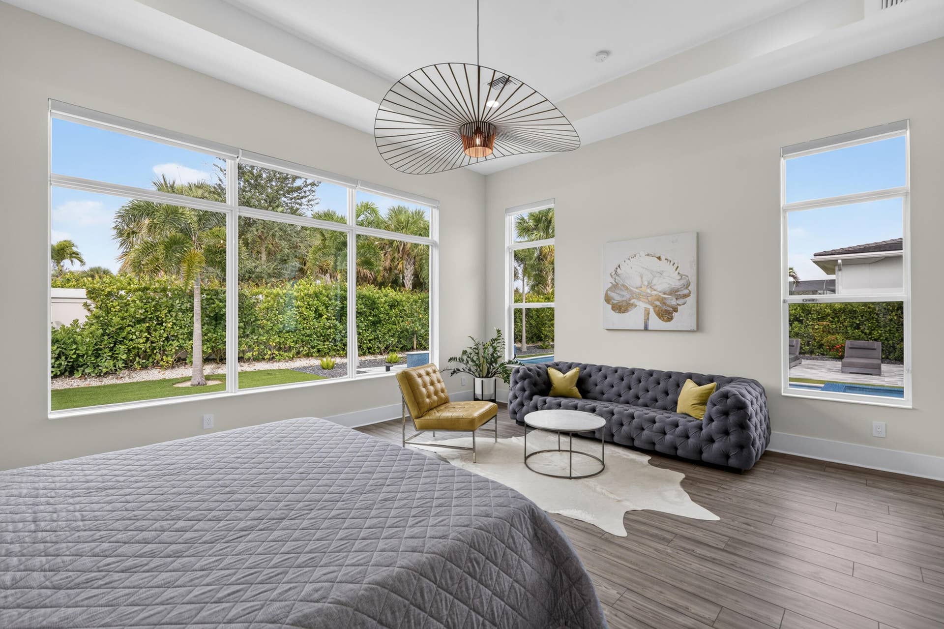9372 Coral Isles Circle, Palm Beach Gardens, FL 33412 Primary Bedroom + Sitting Area
