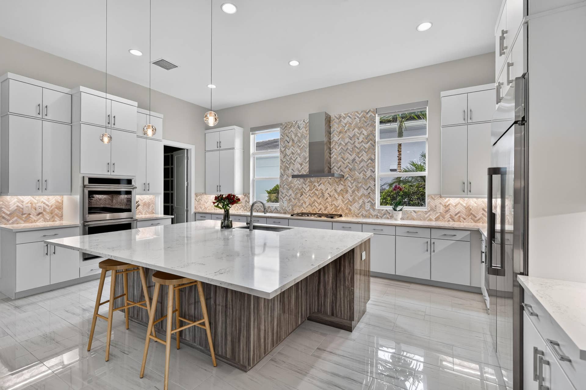 9372 Coral Isles Circle, Palm Beach Gardens, FL 33412 Kitchen