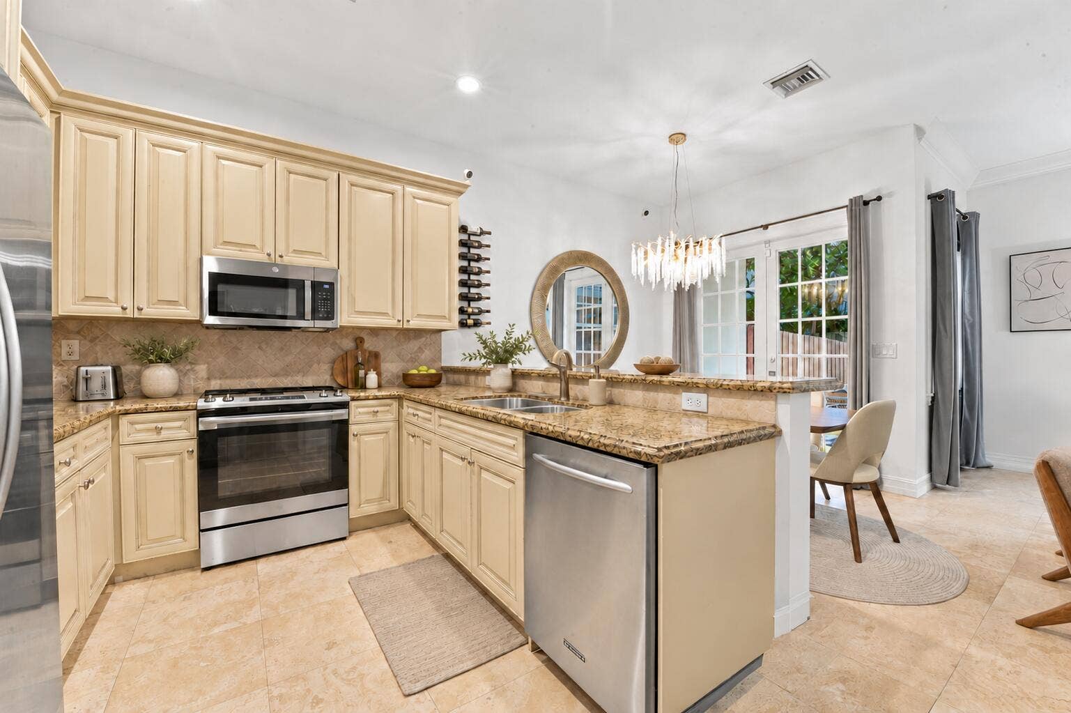 1752 NE 12TH Street, Fort Lauderdale, FL 33304 Towel-free stainless steel kitchen-1