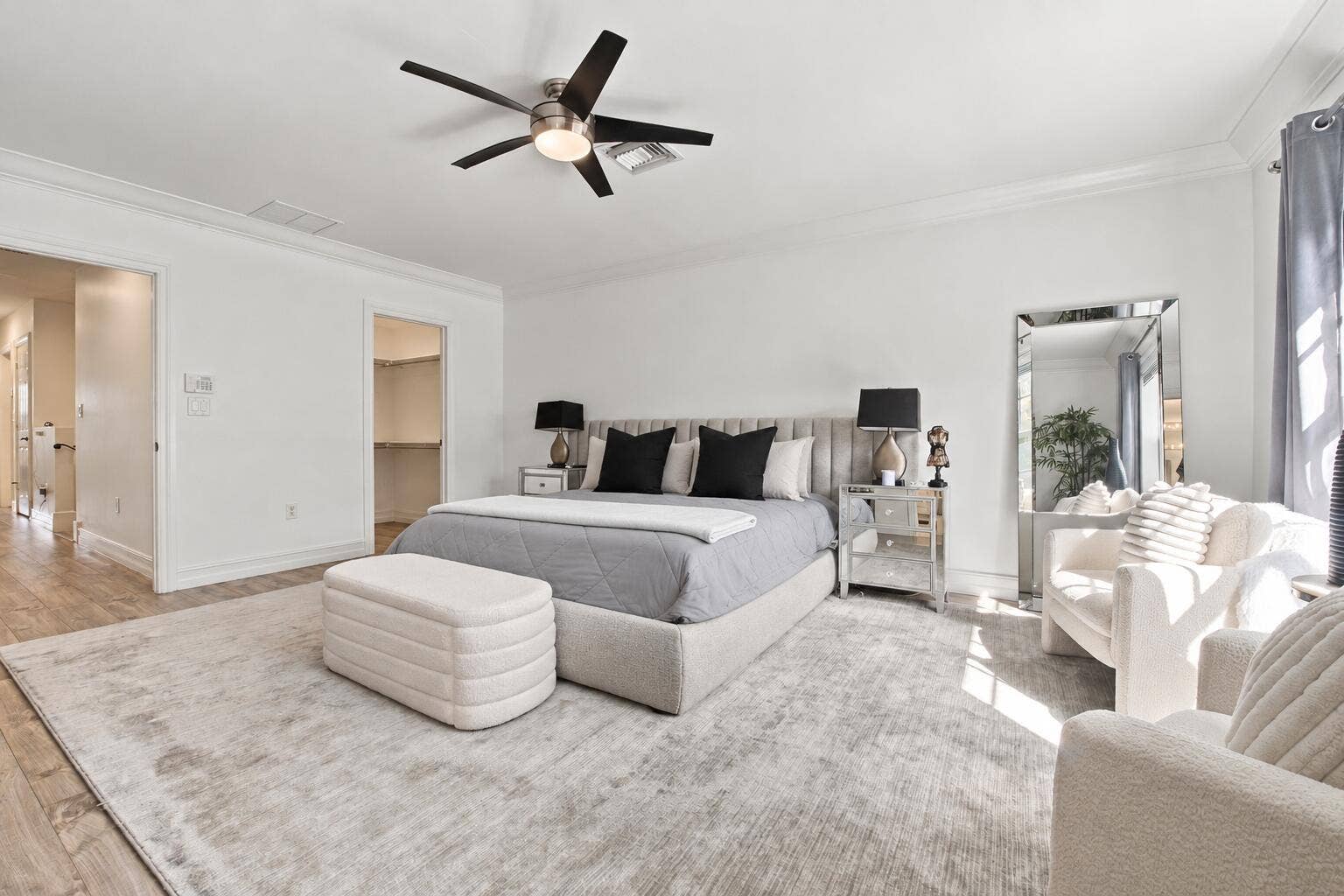 1752 NE 12TH Street, Fort Lauderdale, FL 33304 Tidy bedroom with an empty closet