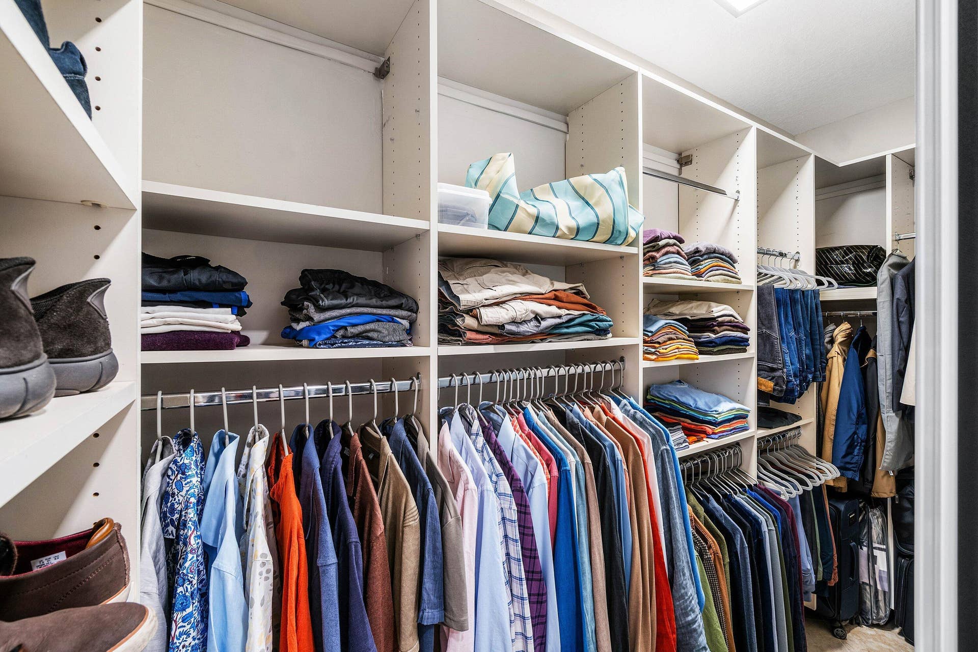 Walk-in Closet