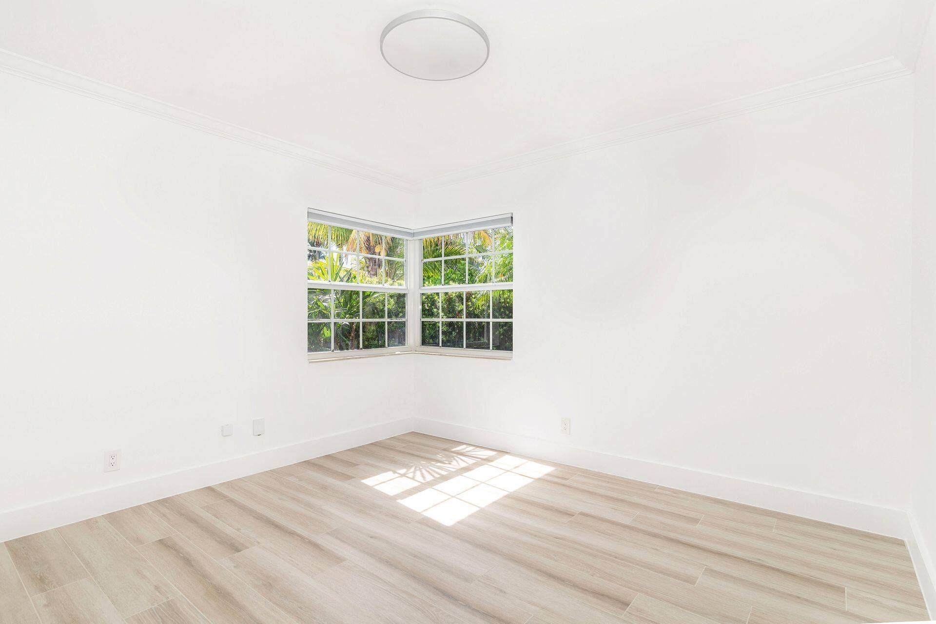 135 Edgewood Drive, West Palm Beach, FL 33405 Bedroom 1