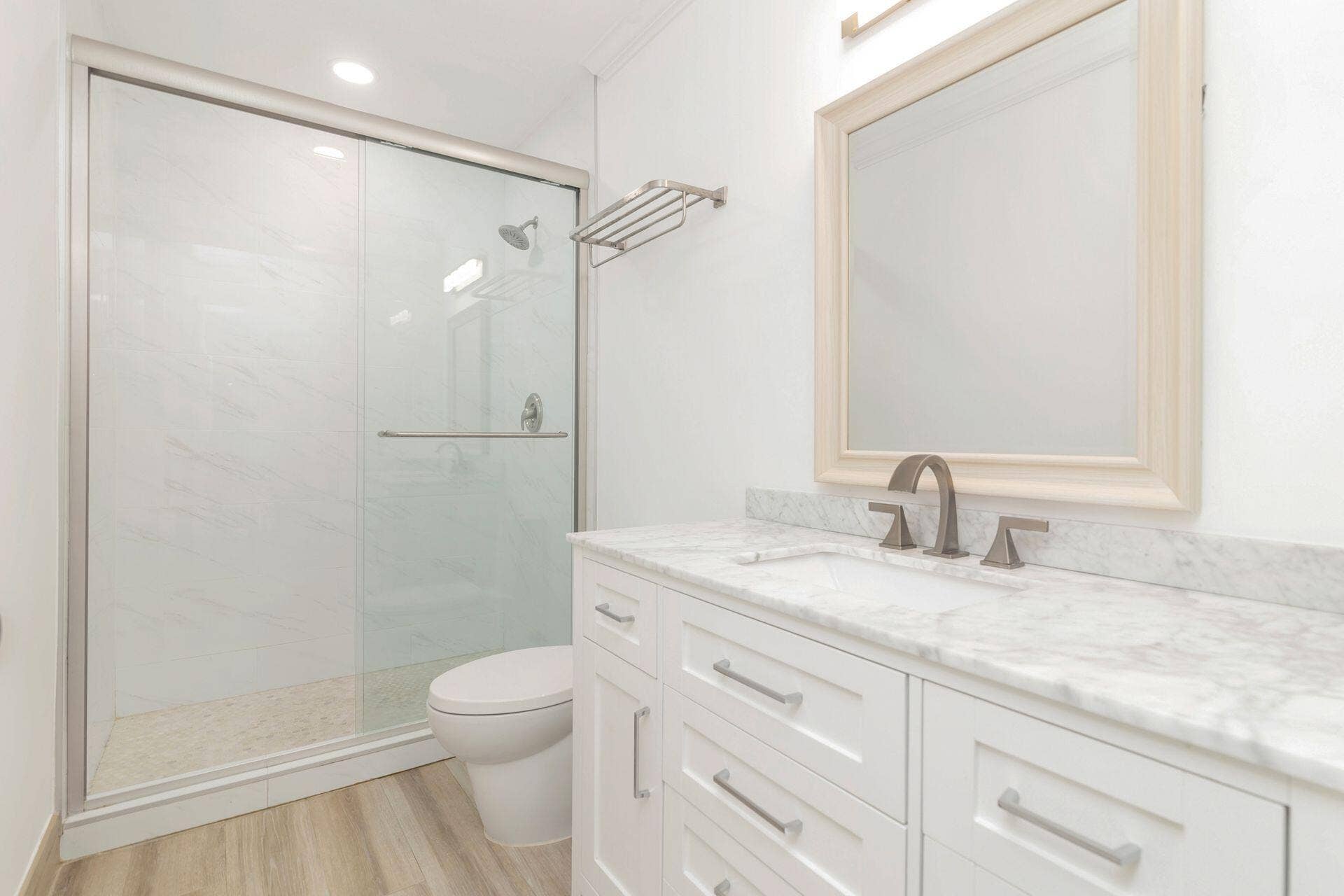 135 Edgewood Drive, West Palm Beach, FL 33405 Bathroom 1