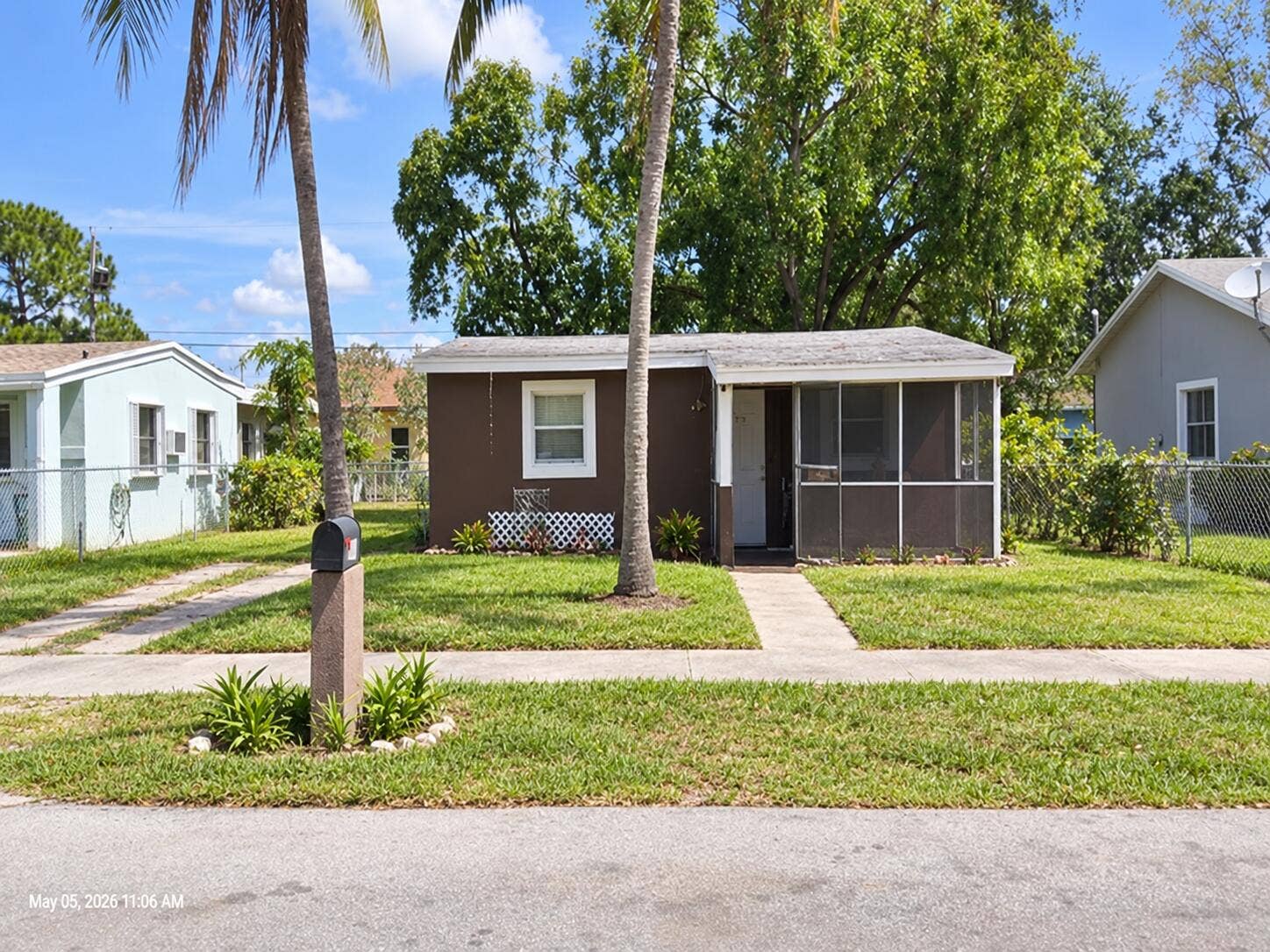 Car-free, refreshed tropical home exteri