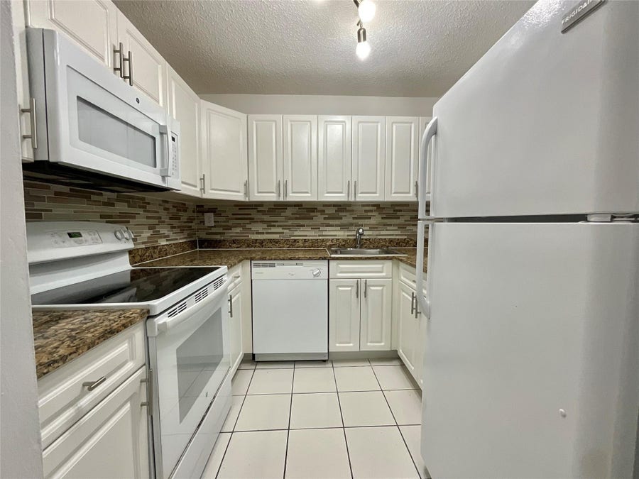 Property photo for 9517 Fontainebleau Boulevard, #551-306, Miami, FL