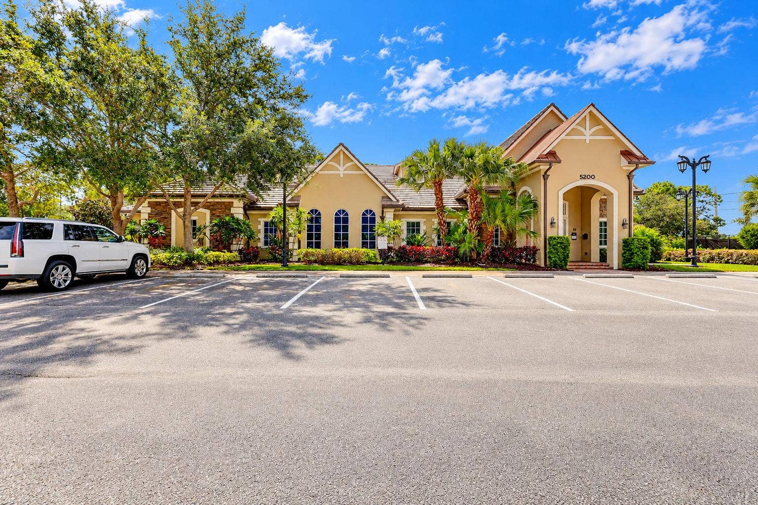 77-web-or-mls-Mediterranean Clubhouse En