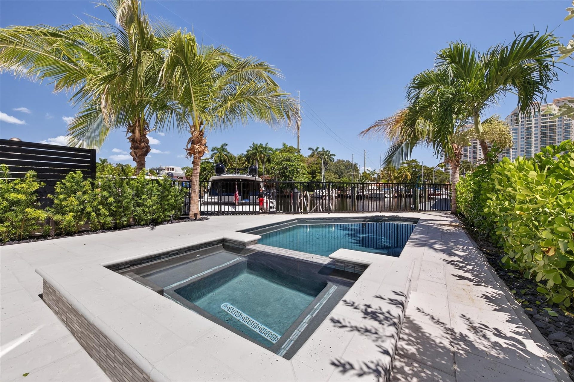 621 SW 5 Place, Fort Lauderdale, FL 33315 Photo 12