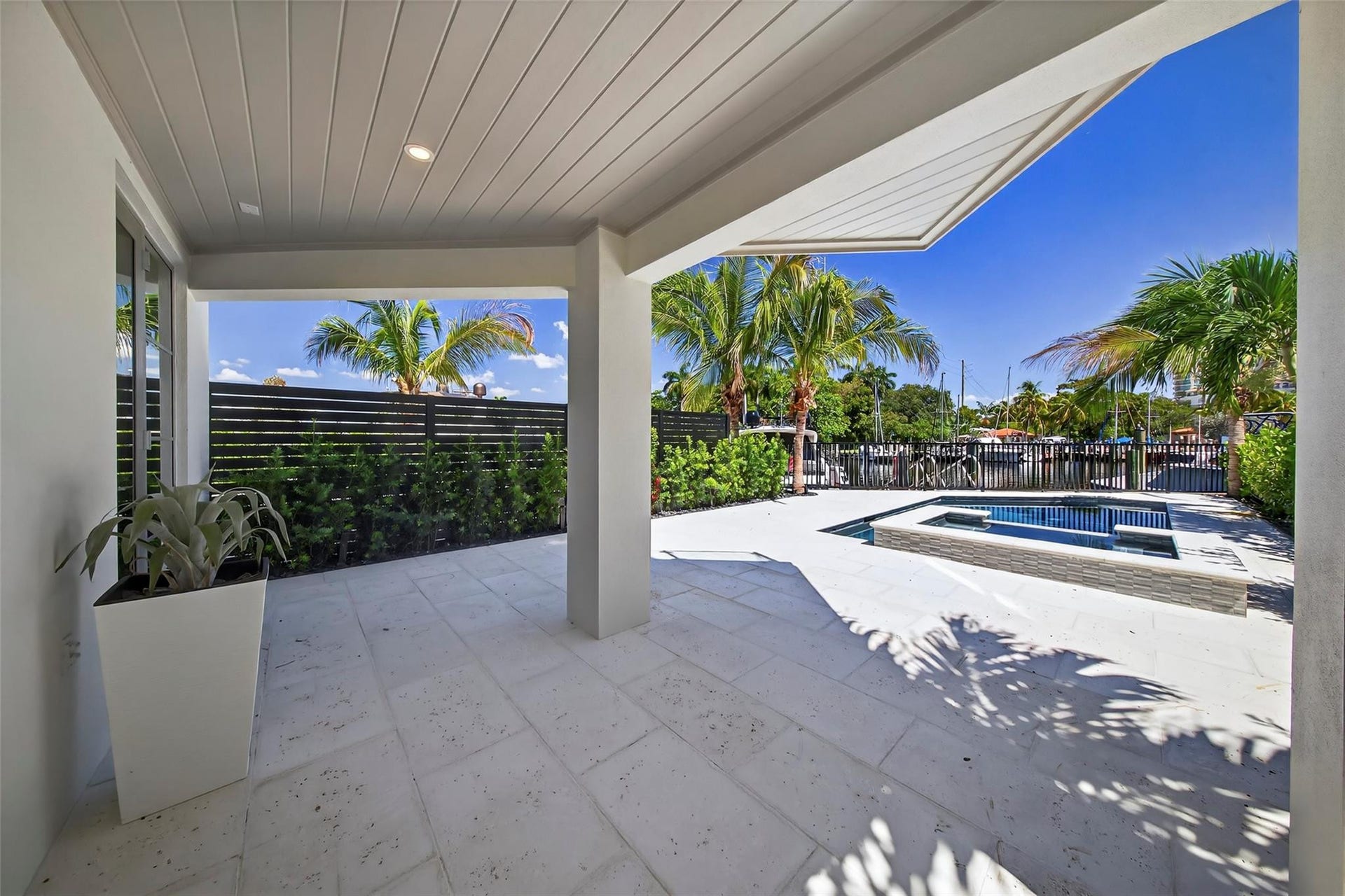 621 SW 5 Place, Fort Lauderdale, FL 33315 Photo 18