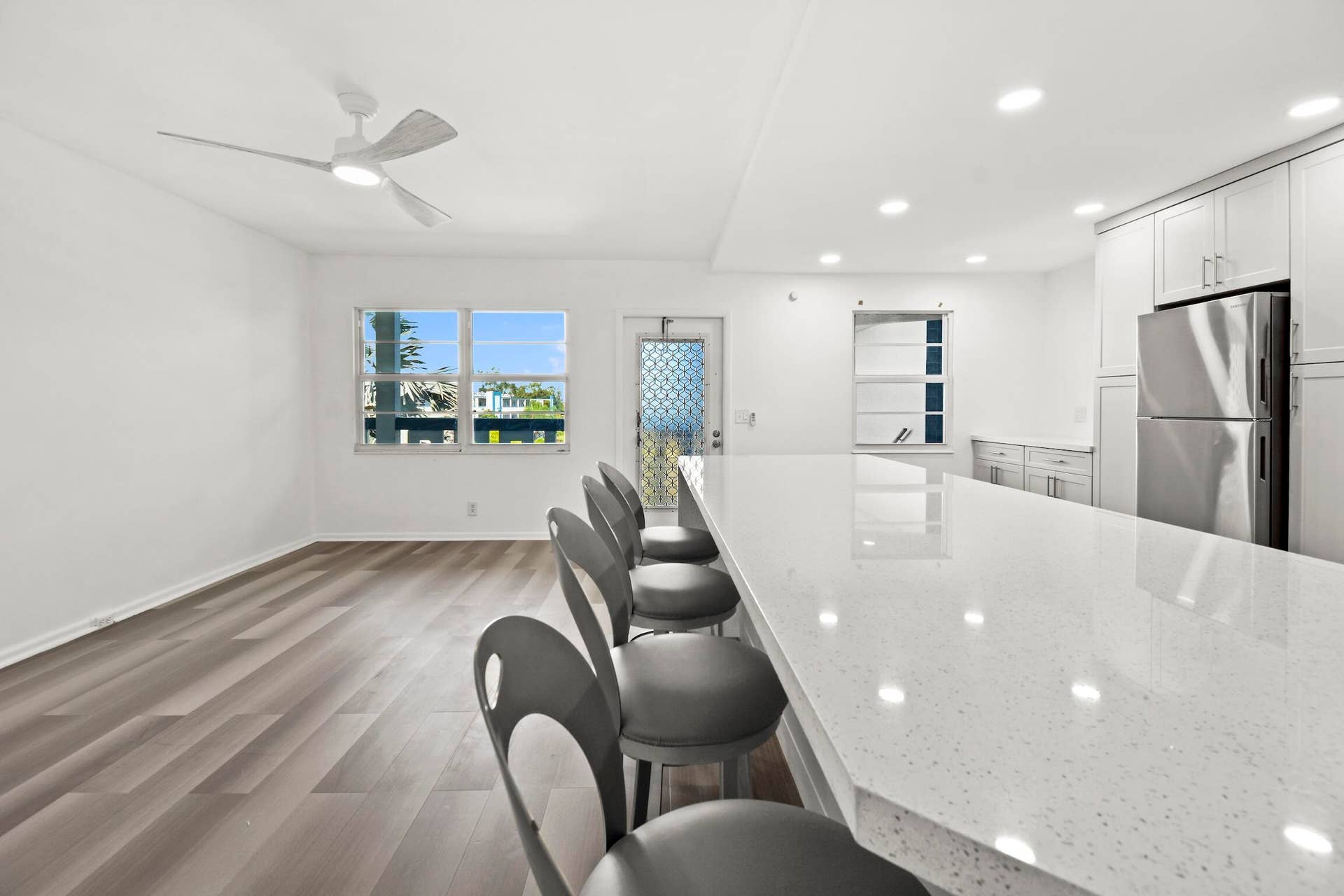 4047 Lincoln C Pic 8
