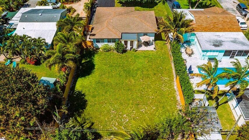246 NE 14TH Street, Delray Beach, FL 33444 246LOT1
