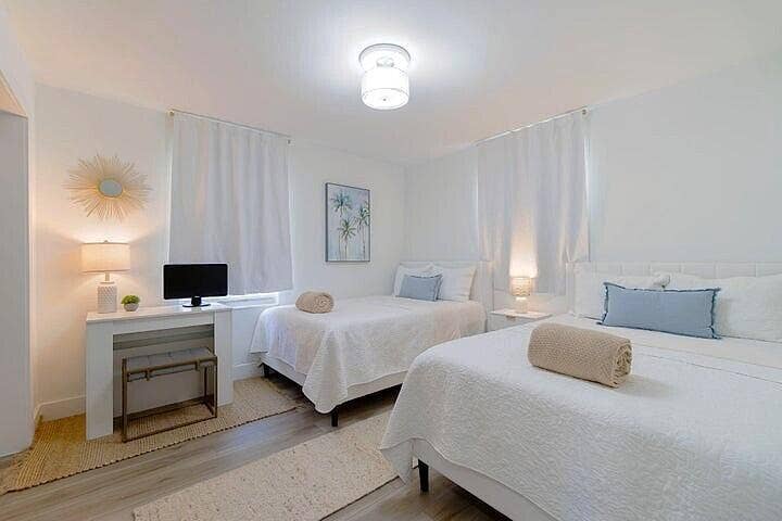 246 NE 14TH Street, Delray Beach, FL 33444 246G1