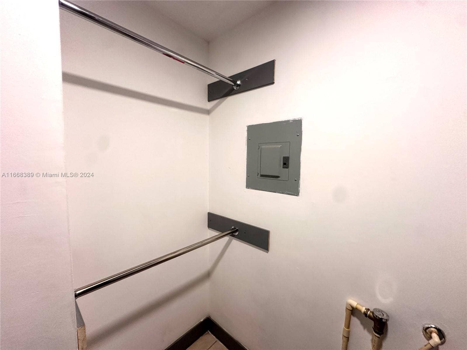 1418 SW 27th Street, #1-4, Fort Lauderdale, FL 33315 1418 8