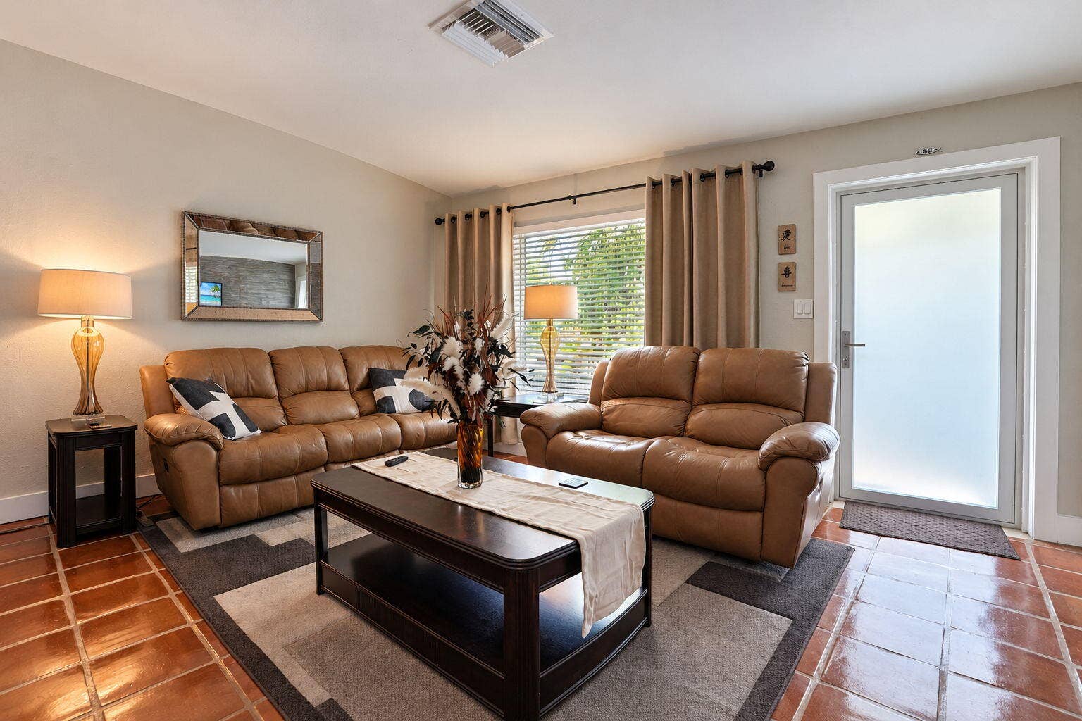 4261 NE 11th Terrace, Pompano Beach, FL 33064 7-web-or-mls-004_DSC01856_edited